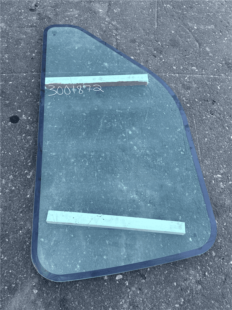 NEW LH GLASS image