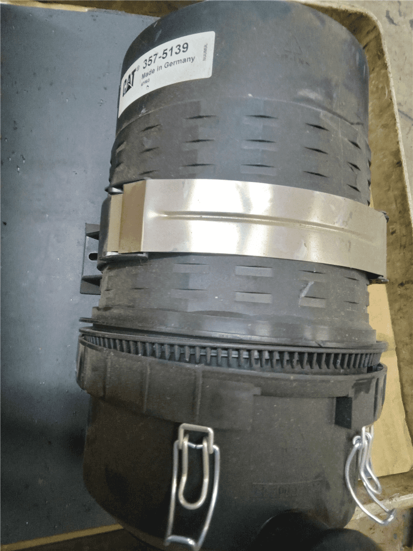 NEW PRECLEANER image