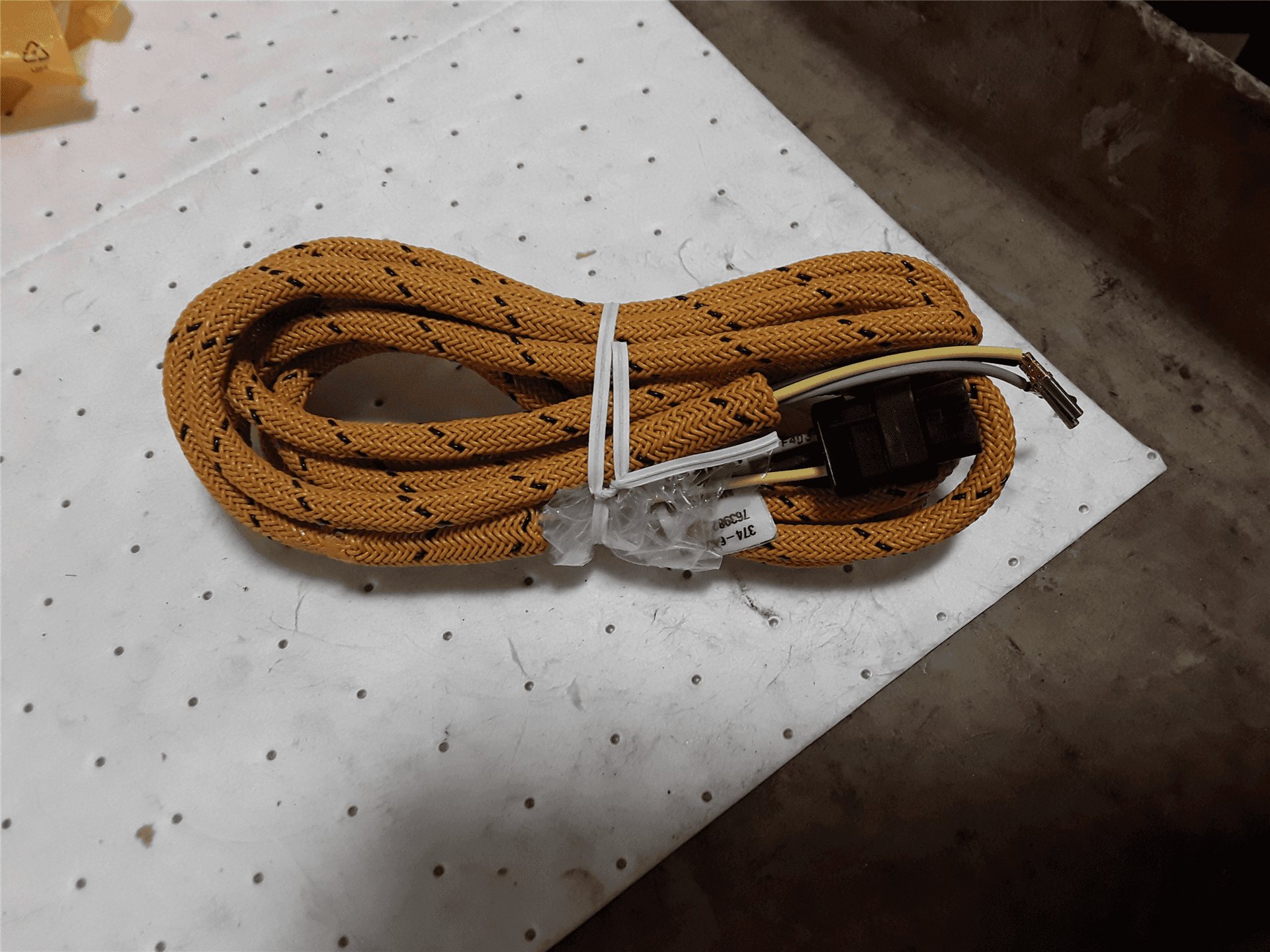 NEW HARNESS AS. image