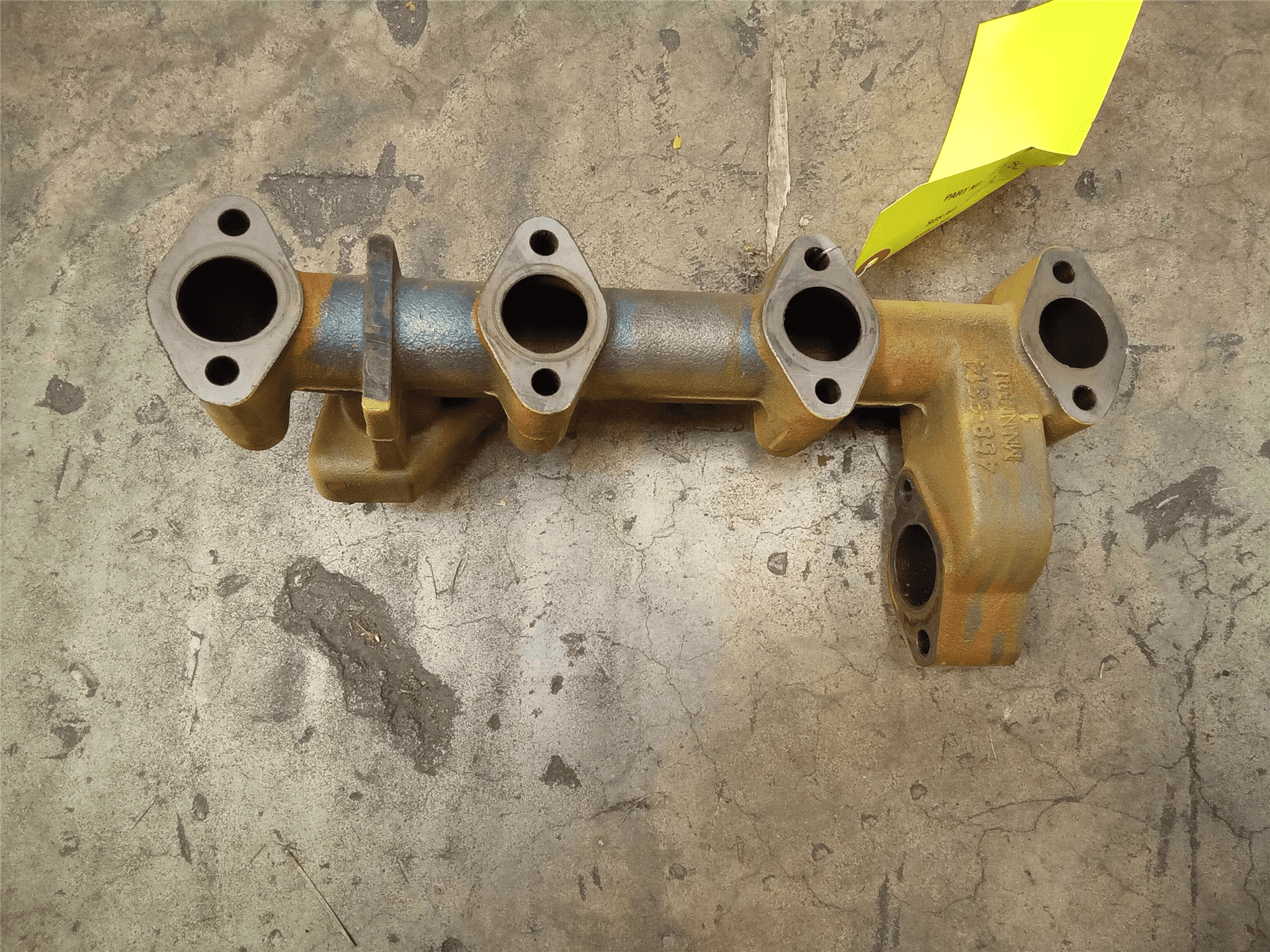 NEW EXHAUST MANIFO image