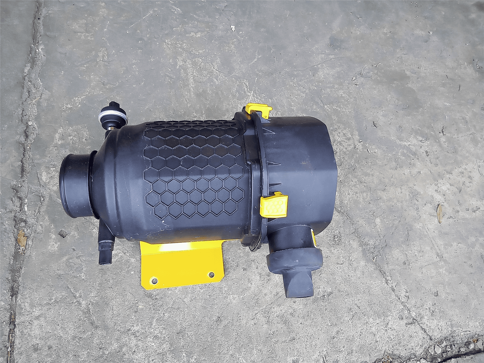 NEW AIR CLEANER image