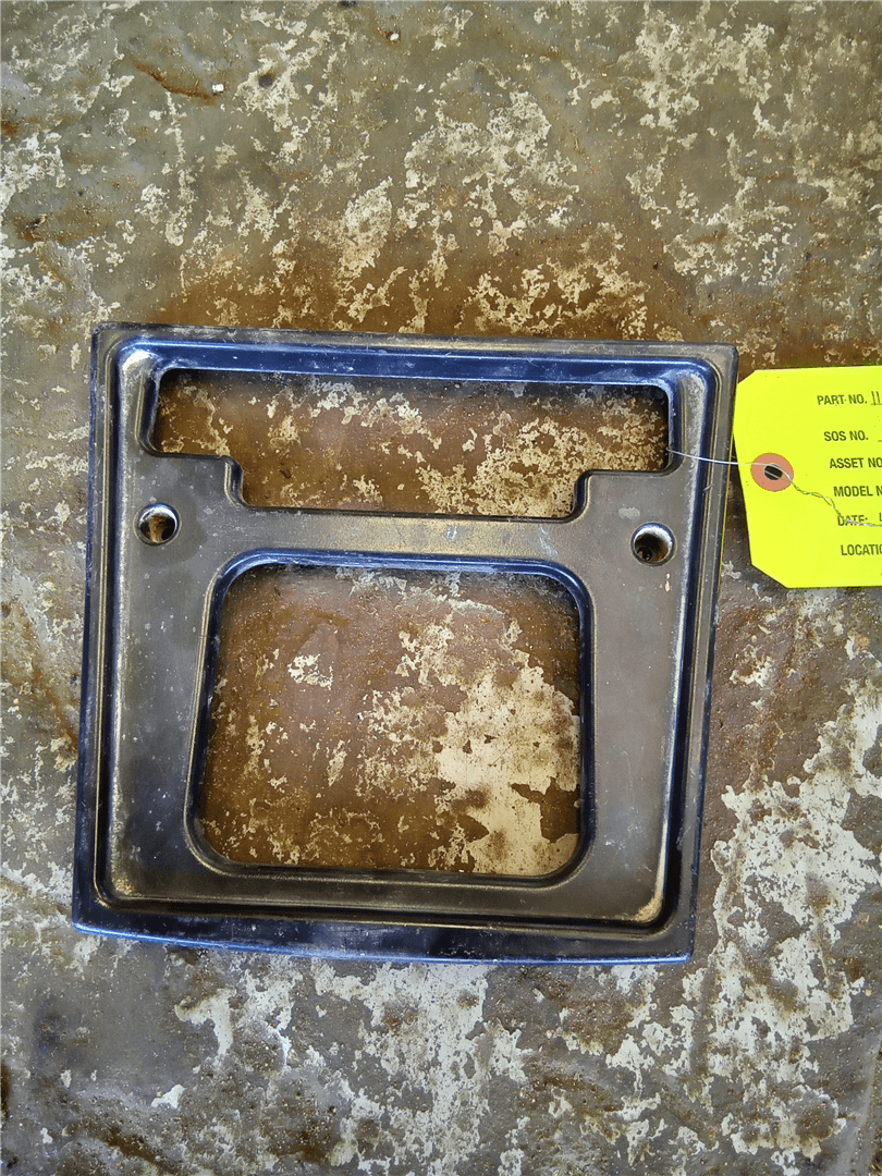 USED CENTER BEZEL image