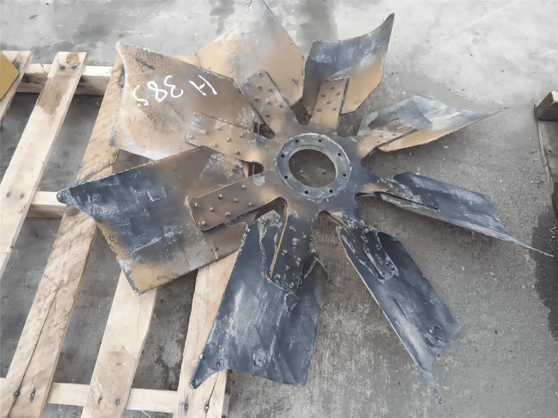 USED HYDRAULIC FAN image