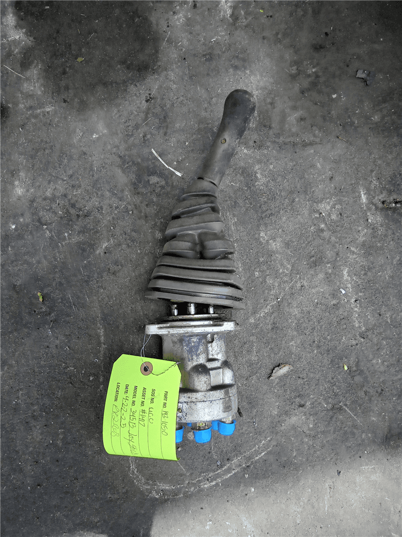 USED JOYSTICK CON image