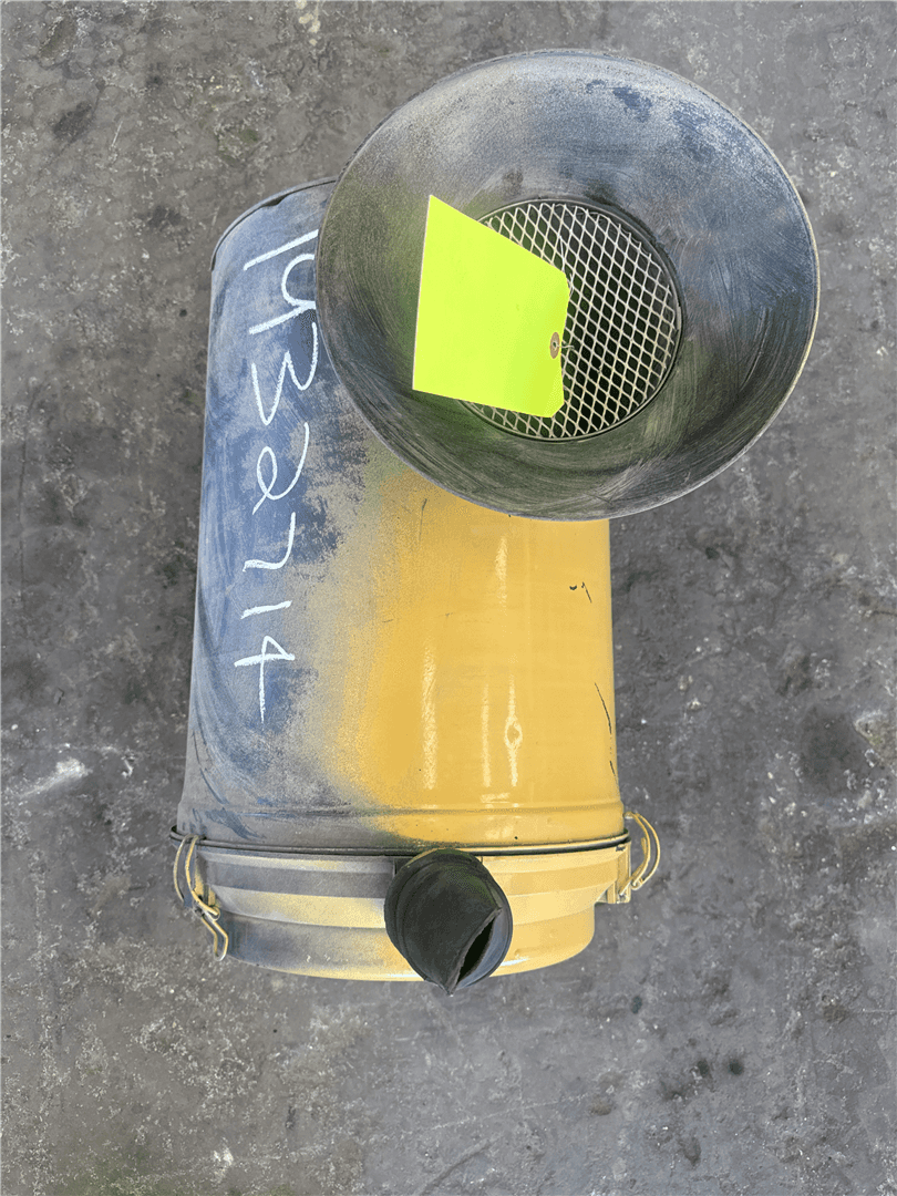 USED AIR CLEANER image