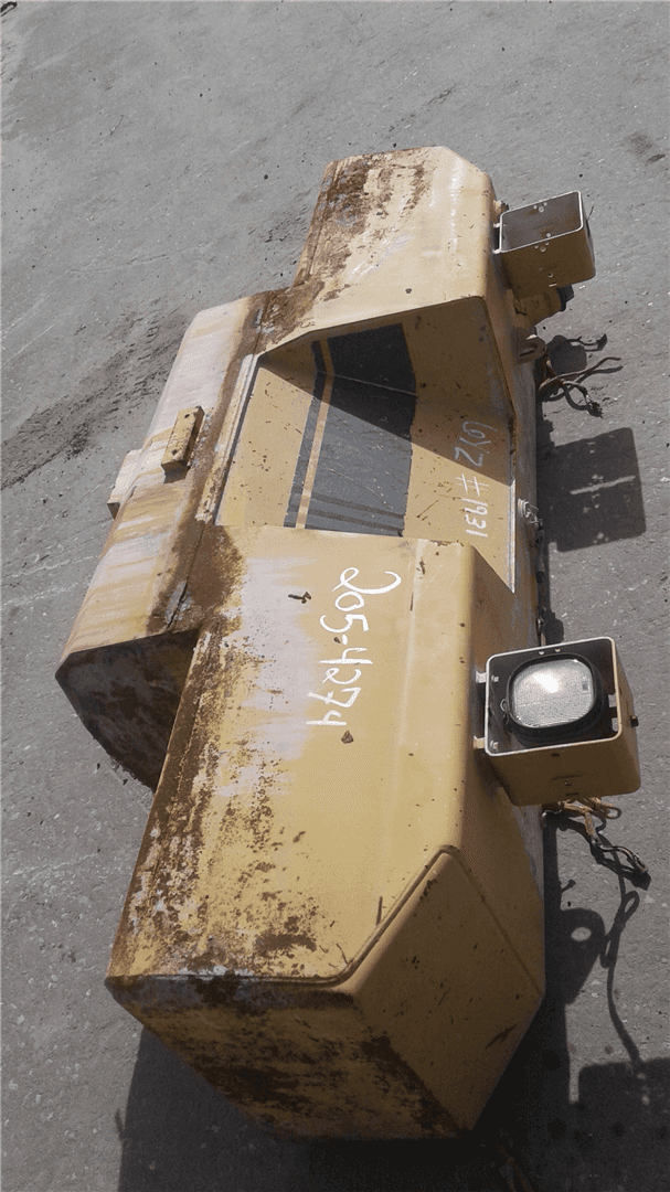 USED D8R FUEL TANK image