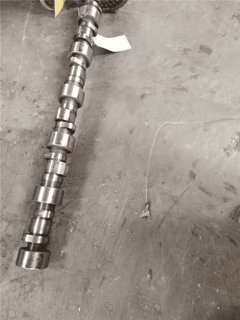 USED CAMSHAFT image