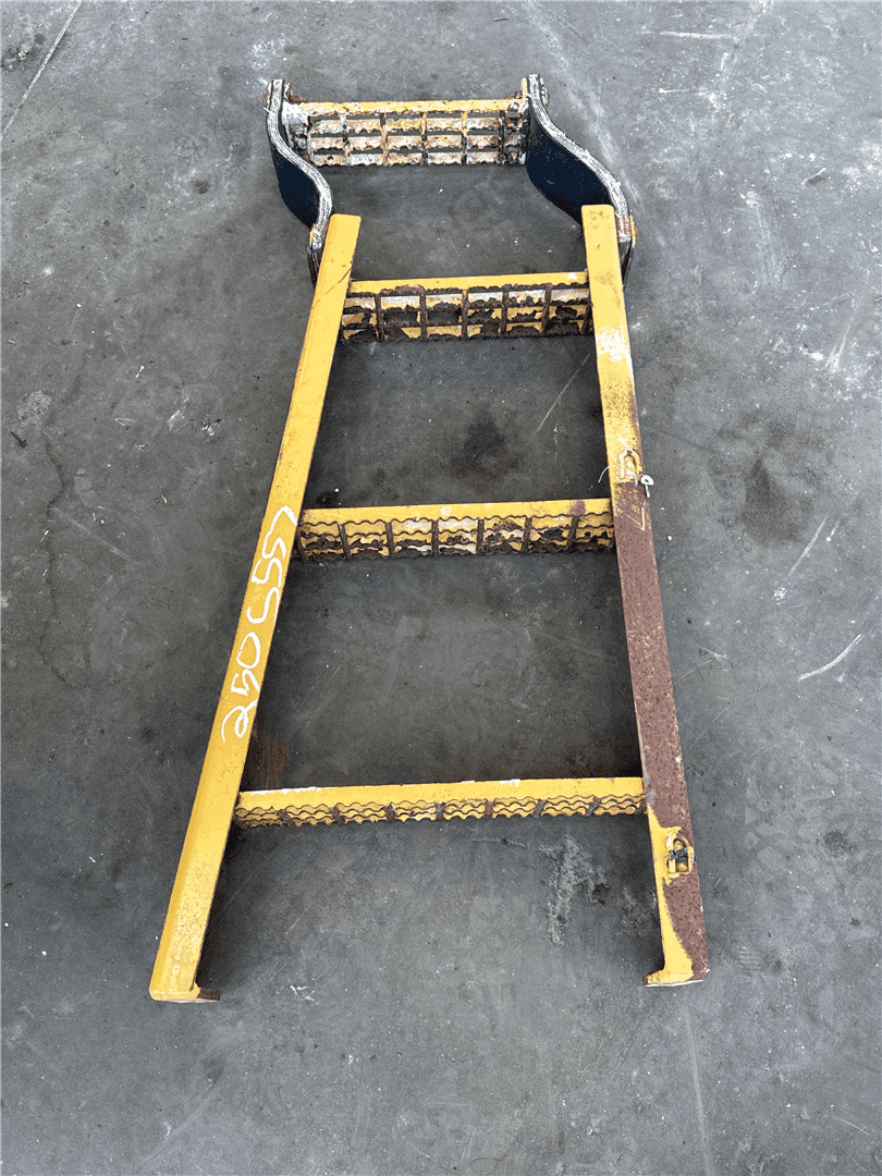 USED LH LADDER image