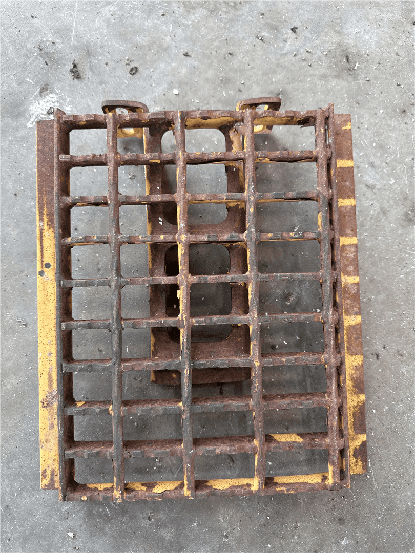USED HATCH AS image