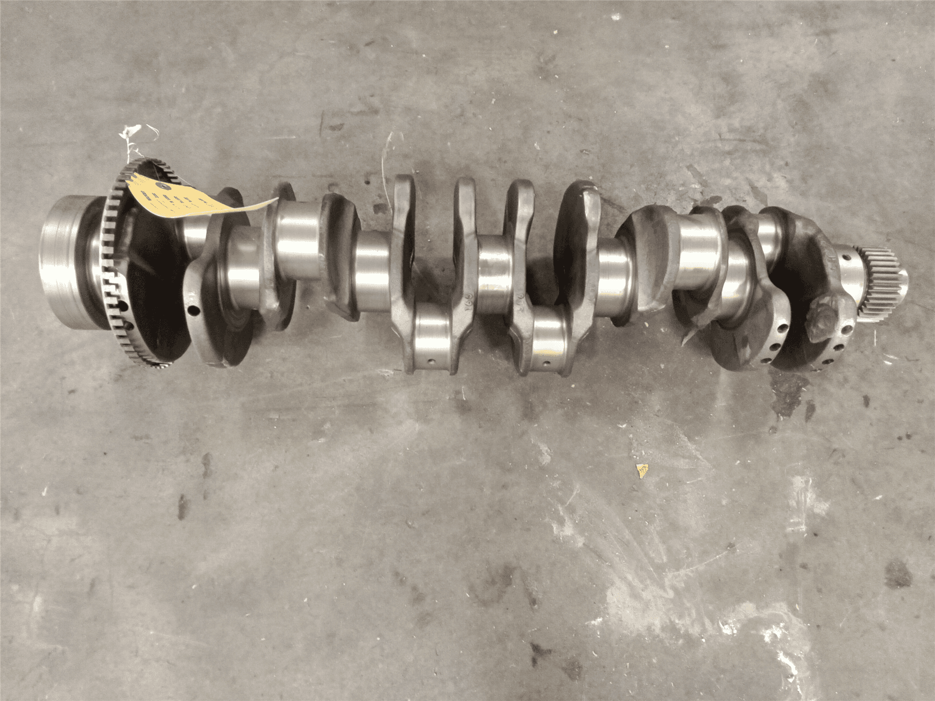 USED CRANKSHAFT image