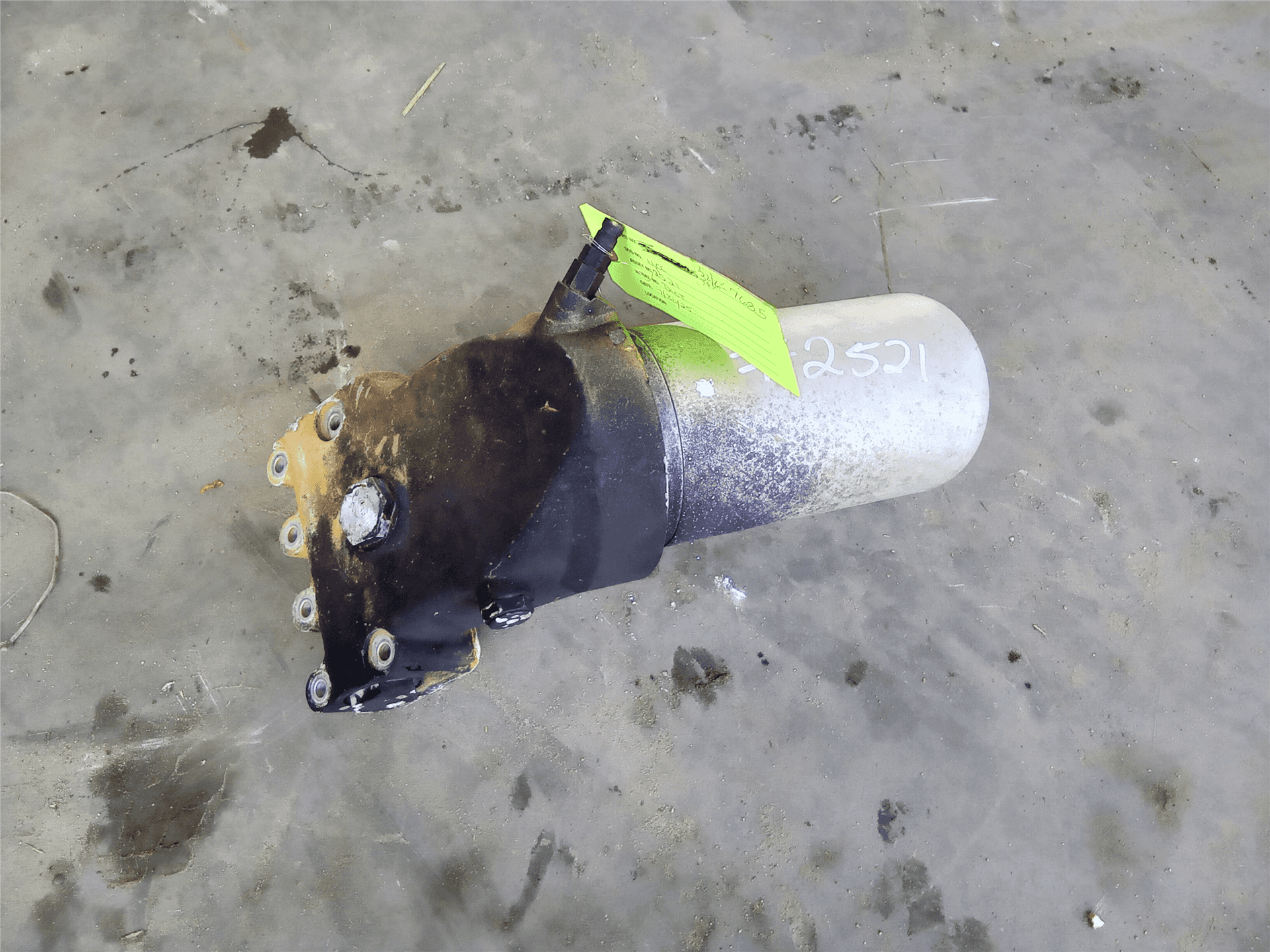 USED OIL FILTER GP image
