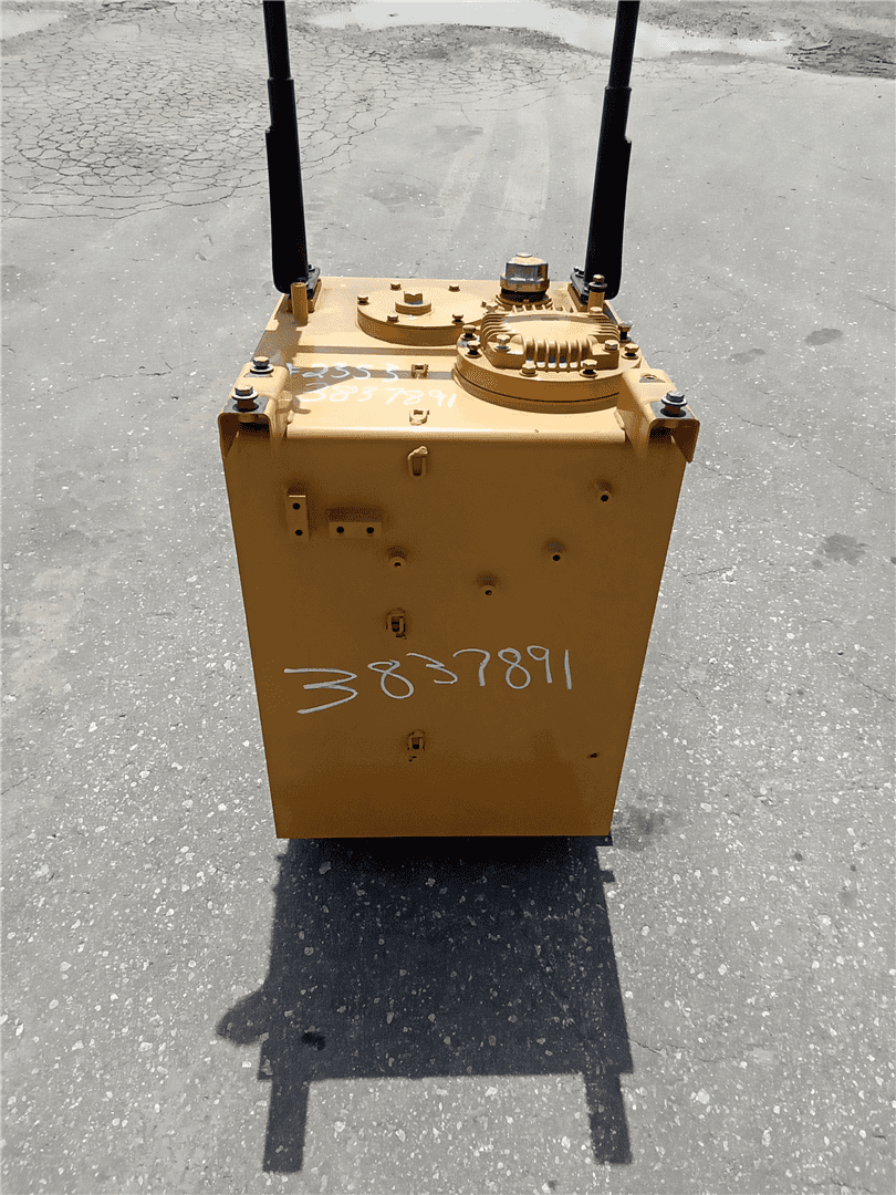 USED HYD TANK image