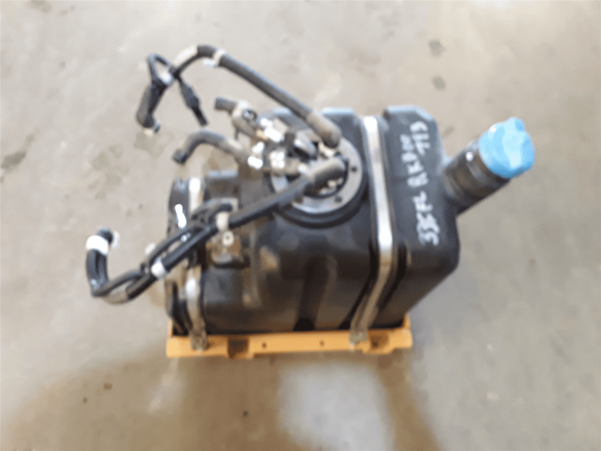 USED TANK image