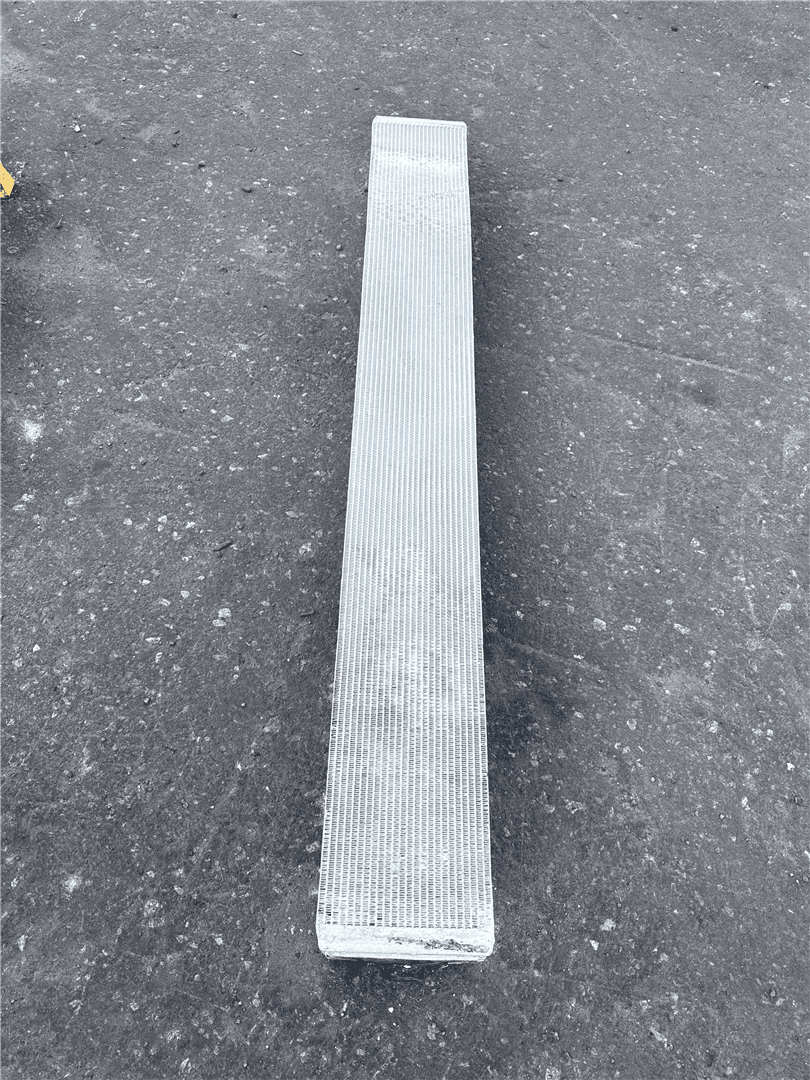 USED RADIATOR CORE image