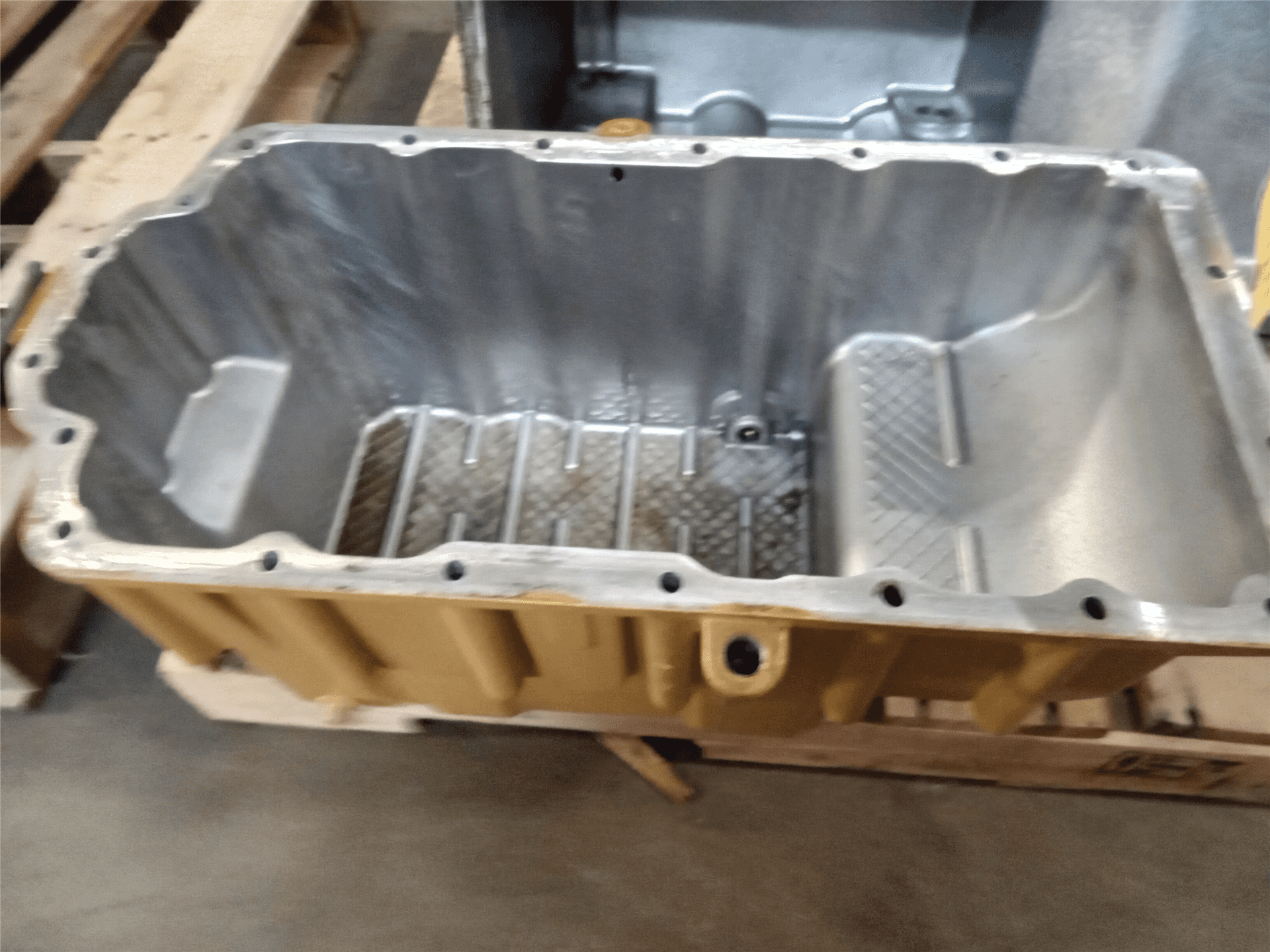 USED OIL PAN image