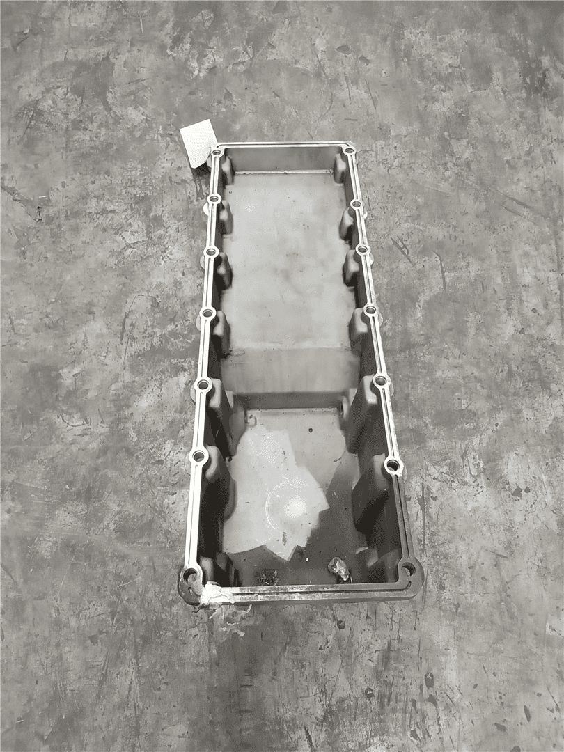USED OIL PAN image