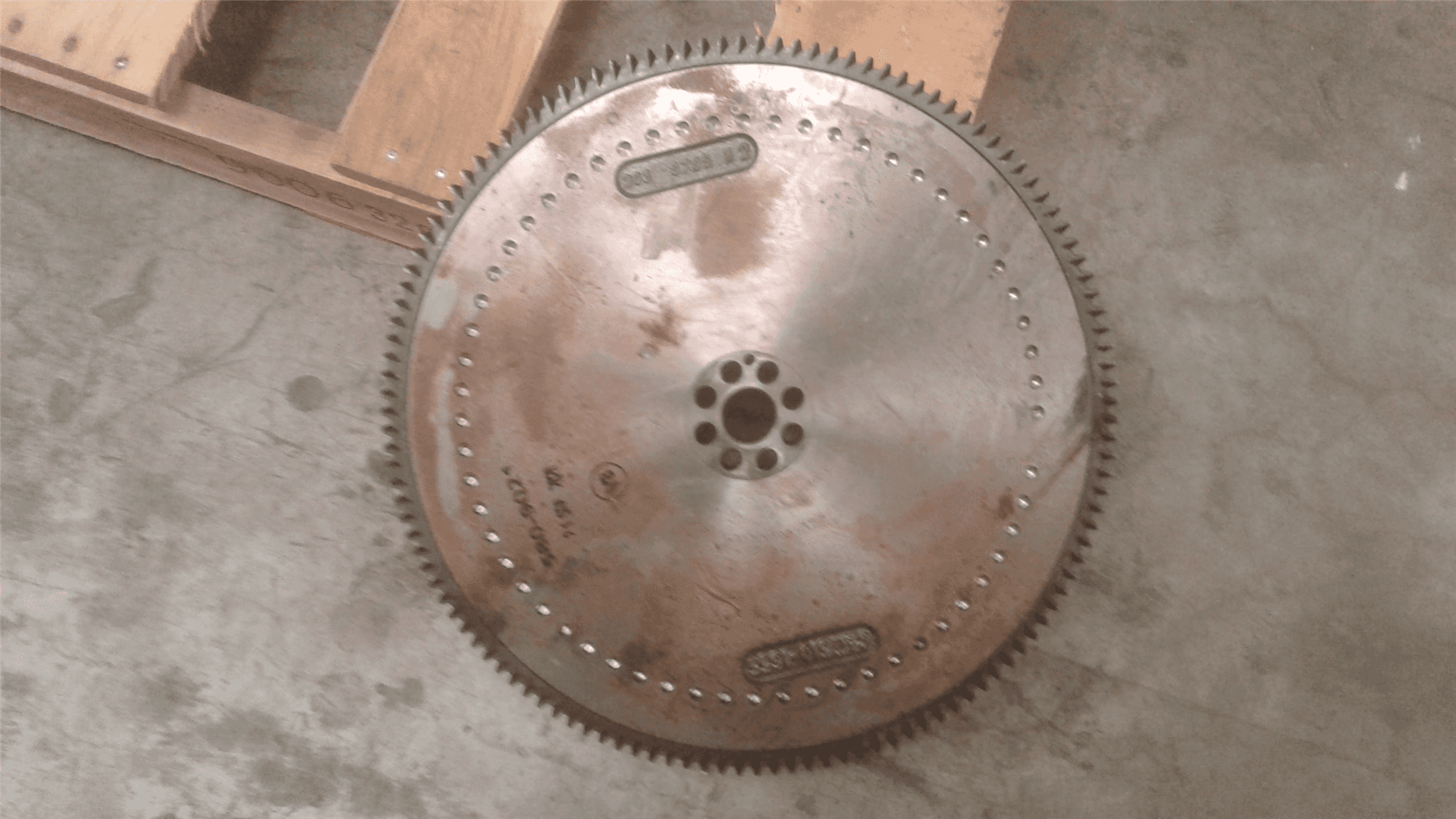 USED FLYWHEEL image