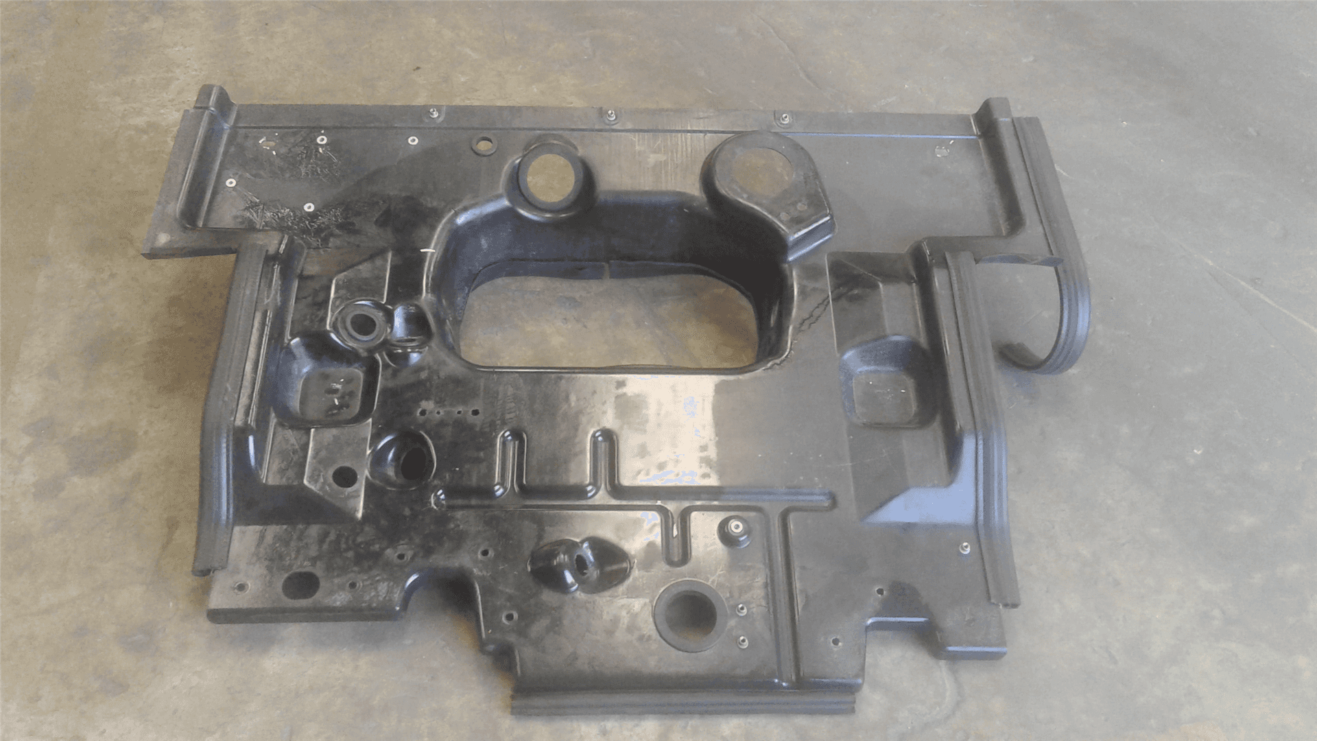 USED SHIELD GP-ENG image