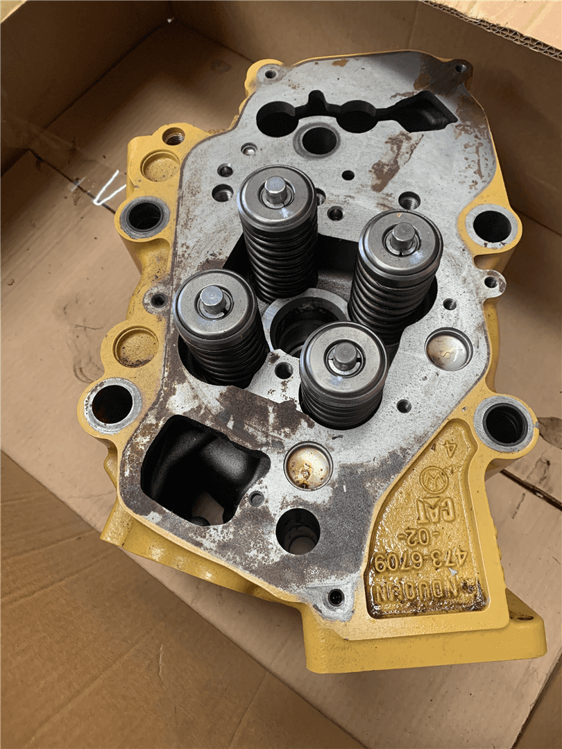 USED CYLINDER HEAD image