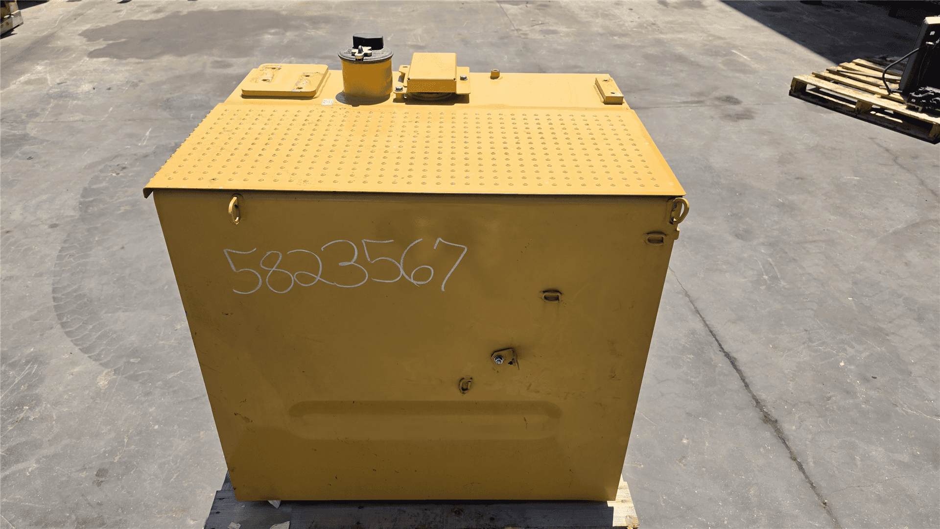USED FUEL TANK GP image