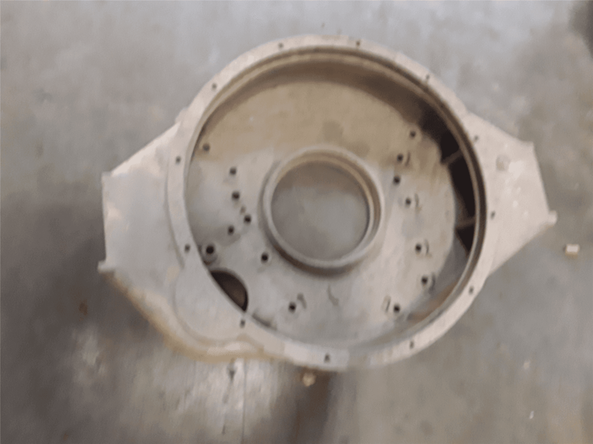 USED FLYWHEEL HOUS image