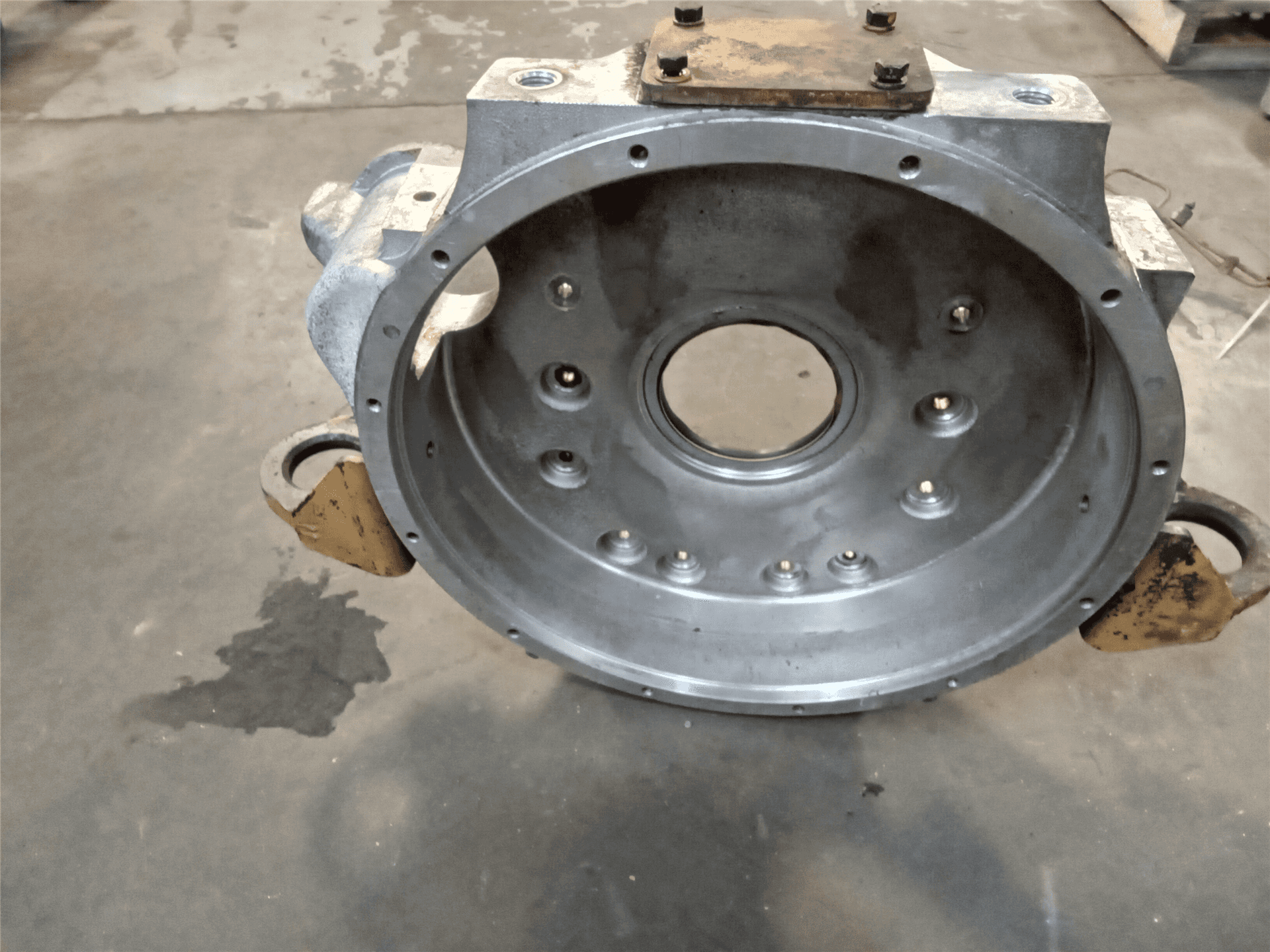 USED FLYWHEEL HOUS image