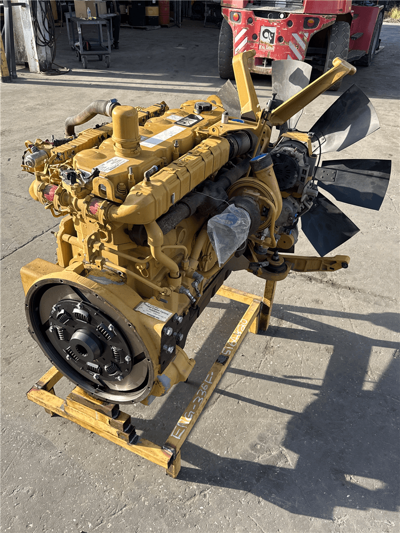 USED ENGINE AR image