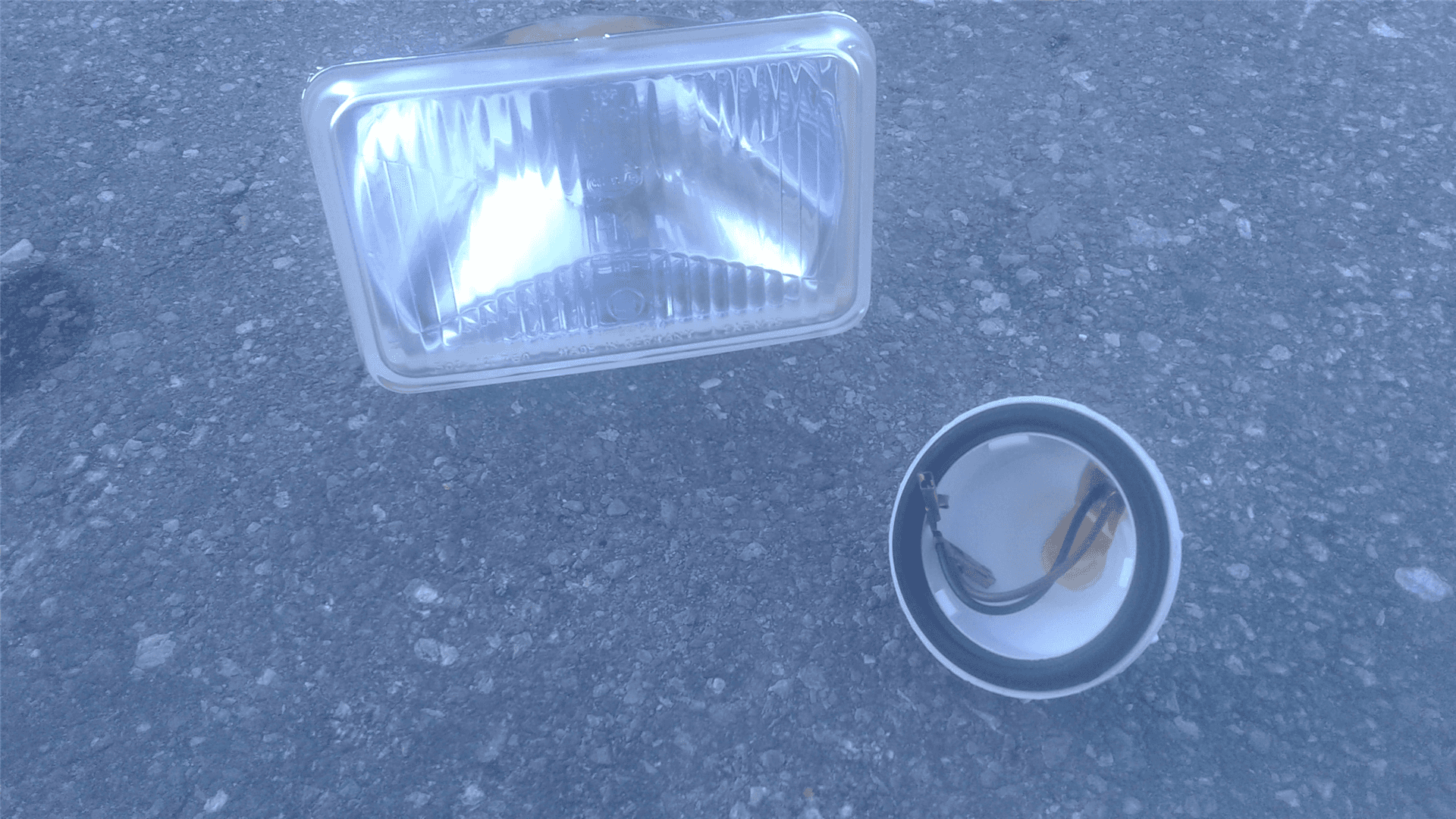 NEW HEADLIGHT INSE image