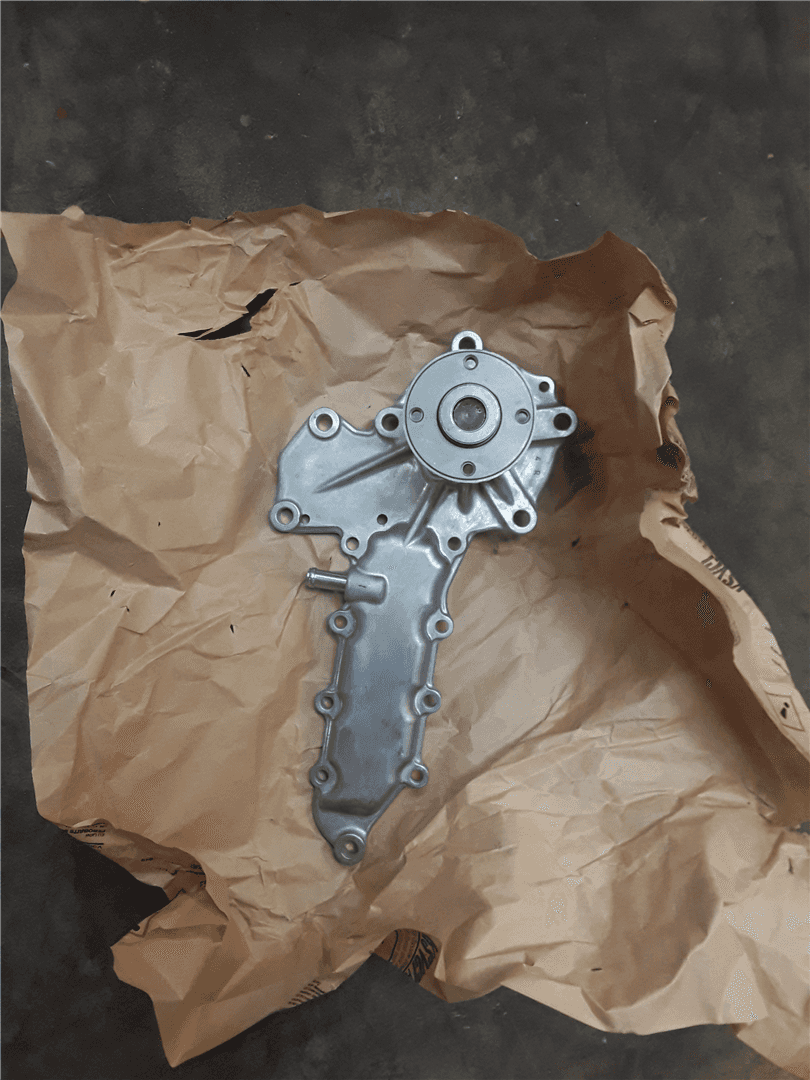NEW WATER PUMP KUB image