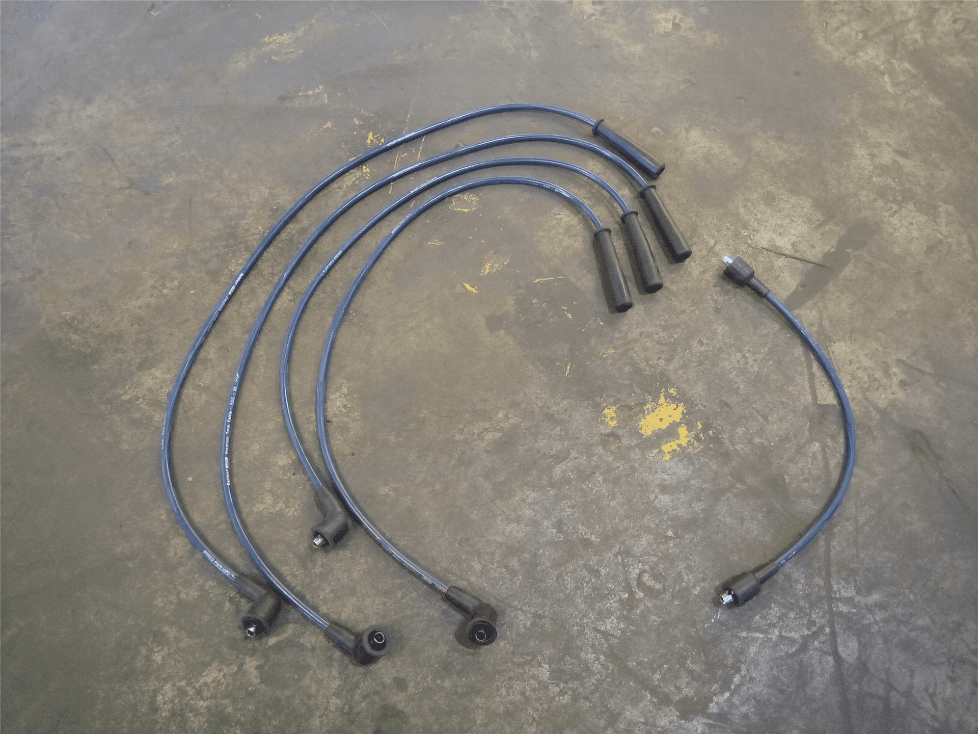 NEW SPARKPLUG WIRE image