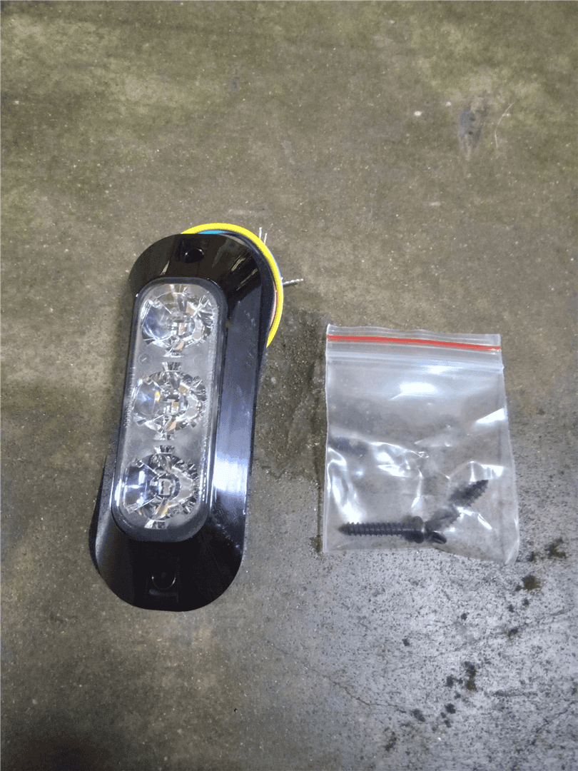 NEW 3 LED DIRECTIO image