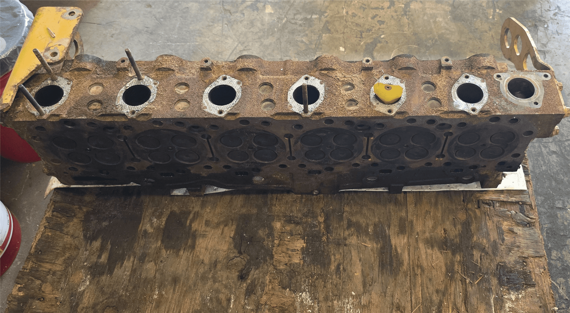 CORE CYL HEAD image