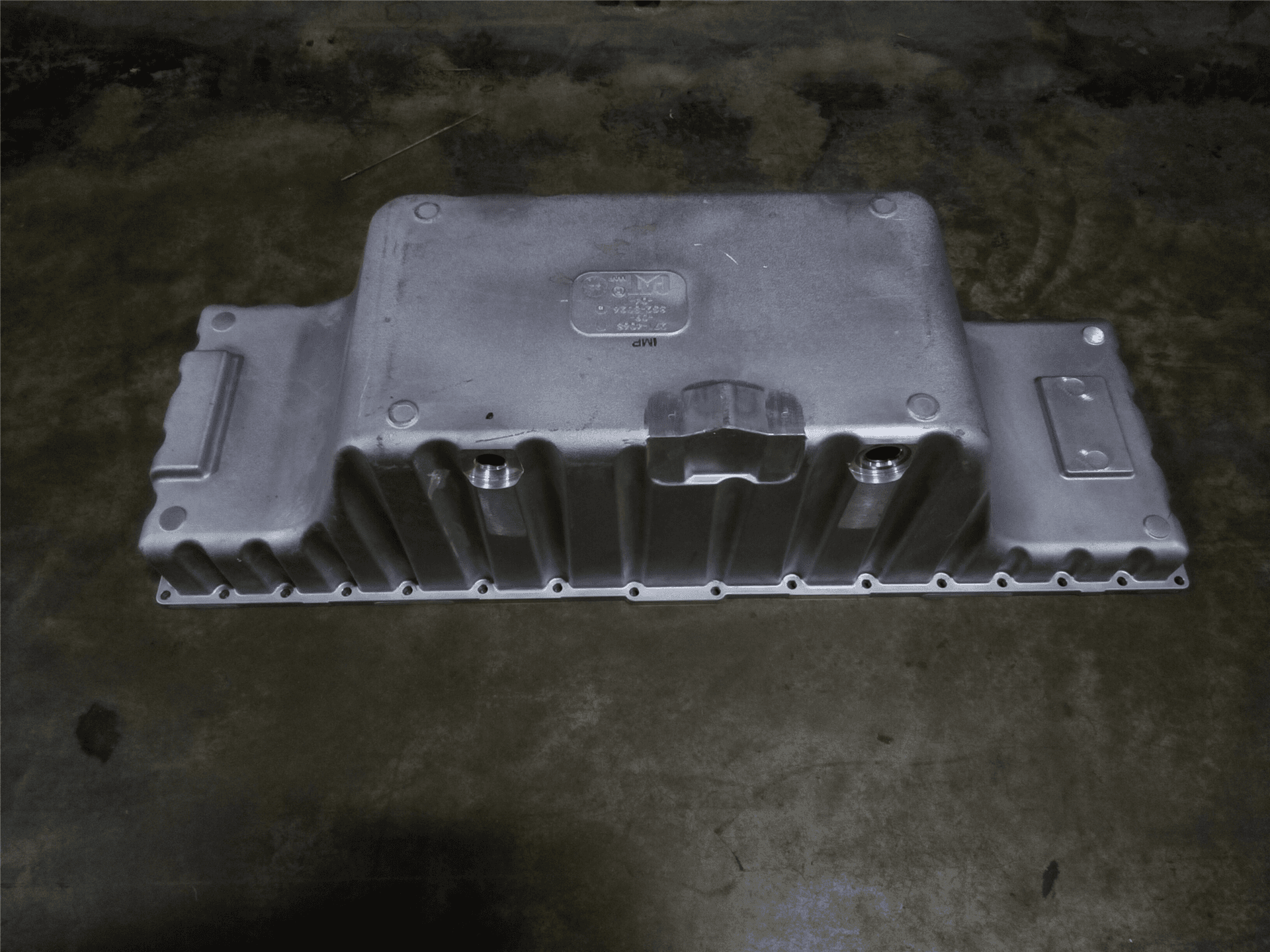 NEW OIL PAN image 1