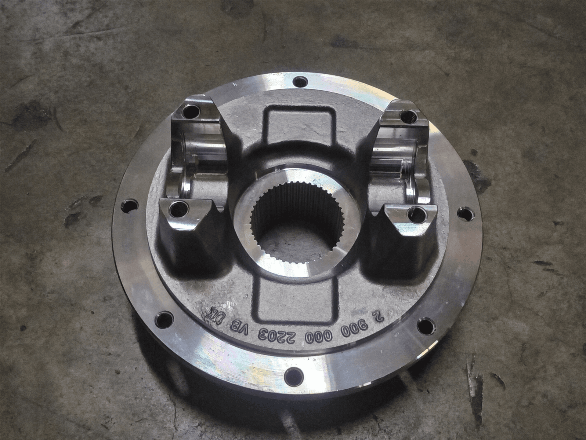 NEW END YOKE image 1