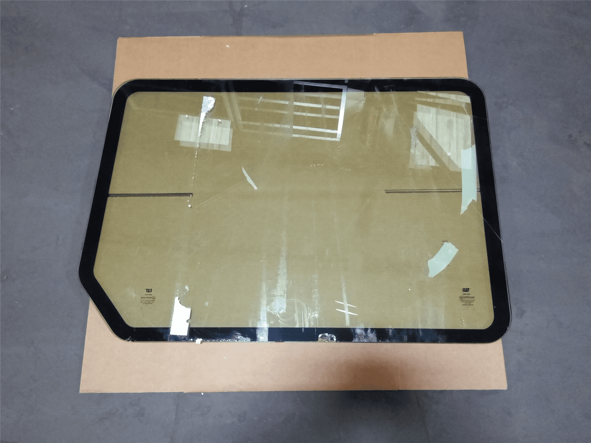 NEW SIDE GLASS image 1