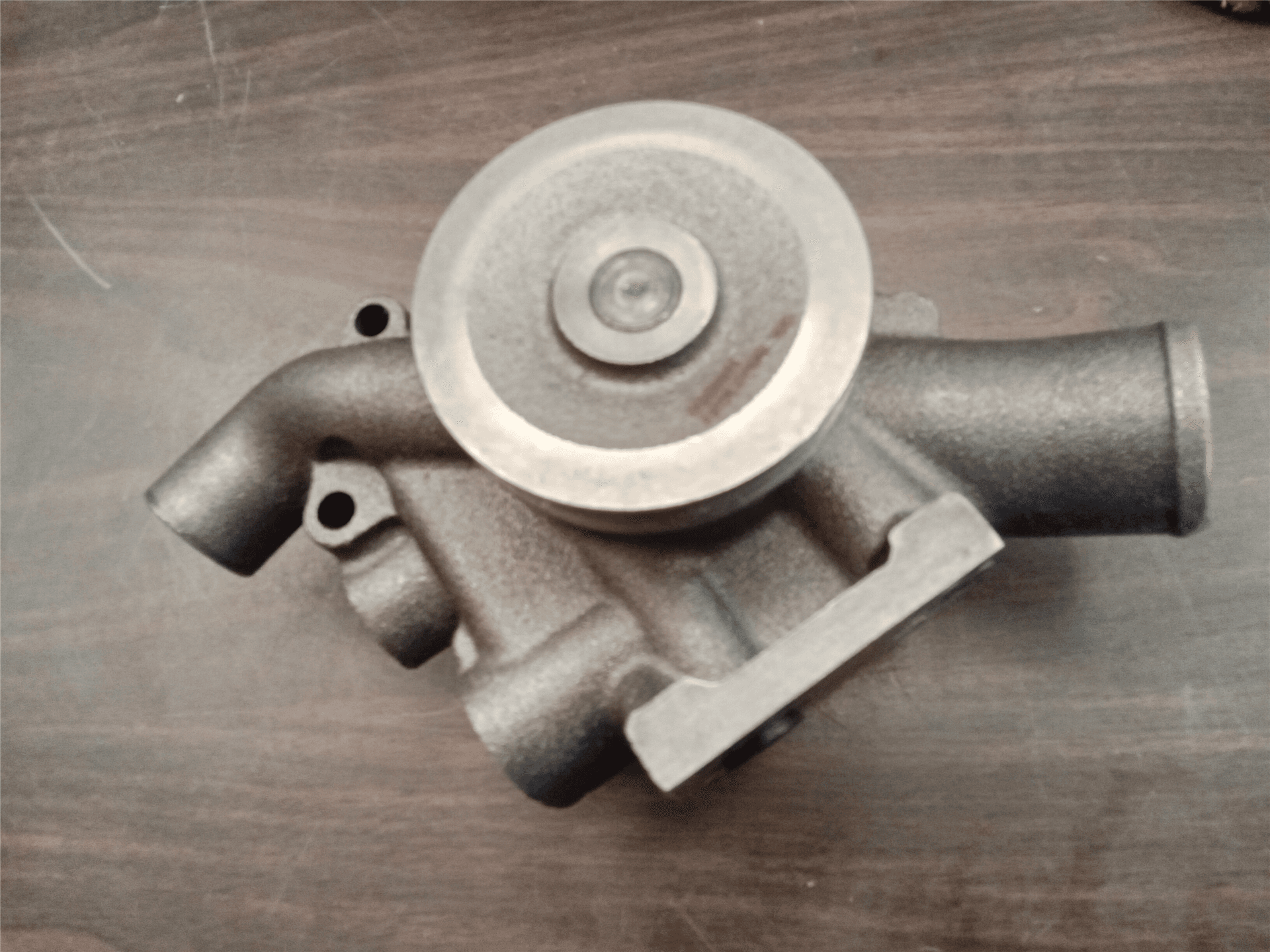 NEW WATER PUMP image 1