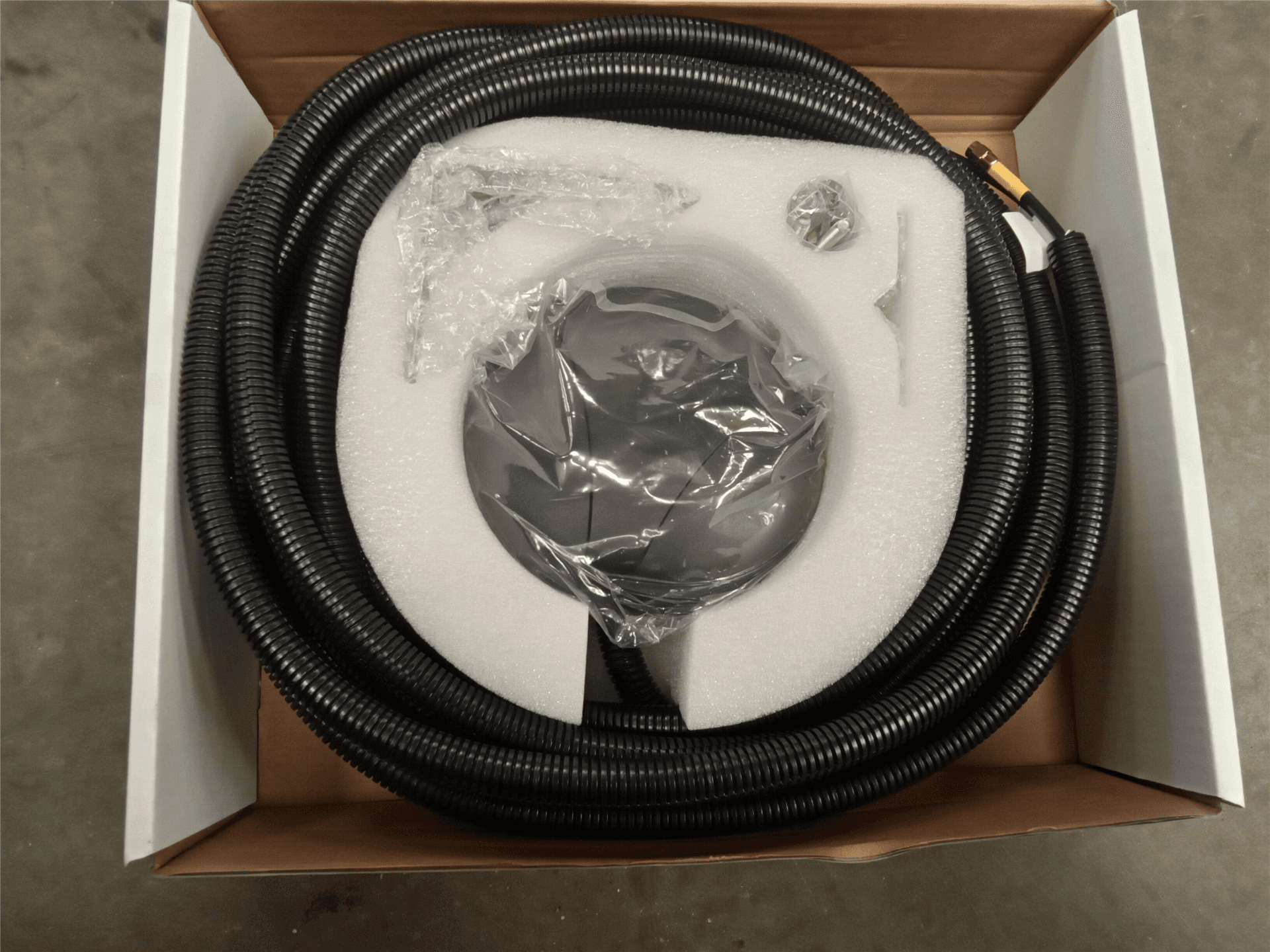 NEW ANTENNA image 1