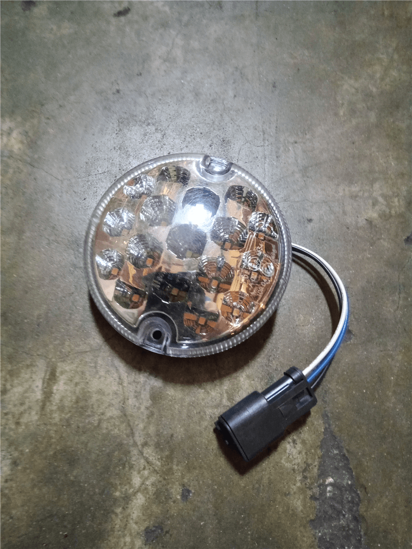 NEW BASIC LAMP image 1