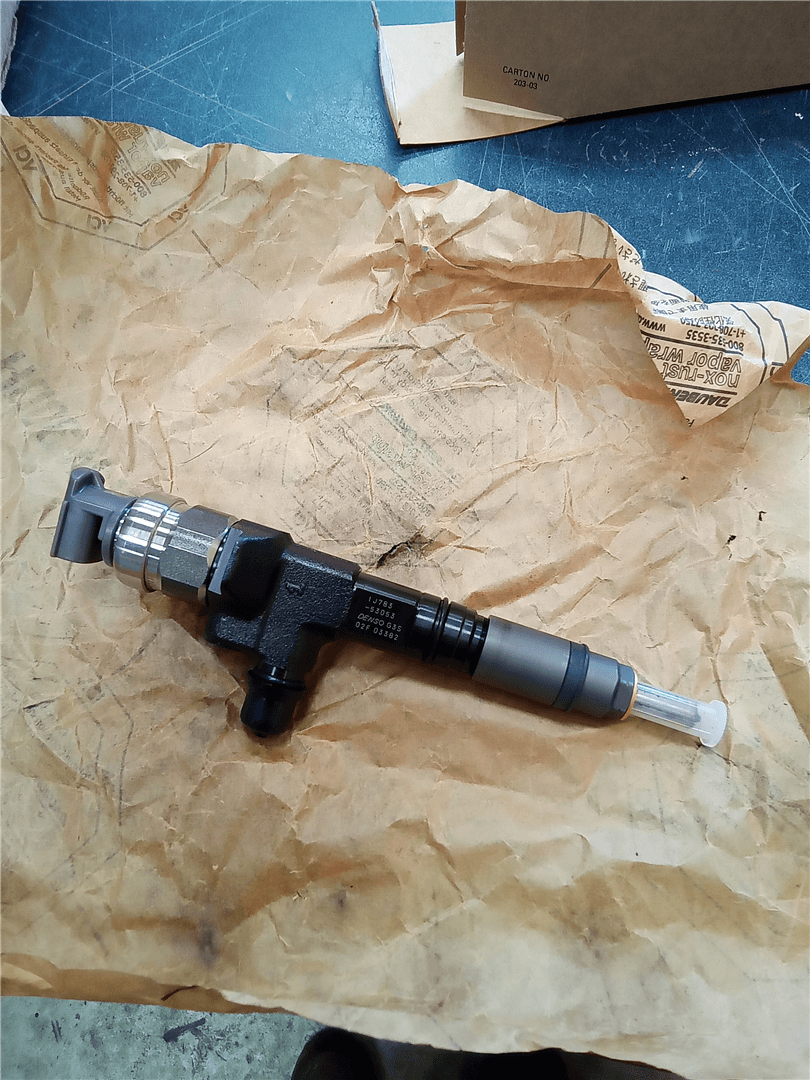 NEW INJECTOR AS image 1