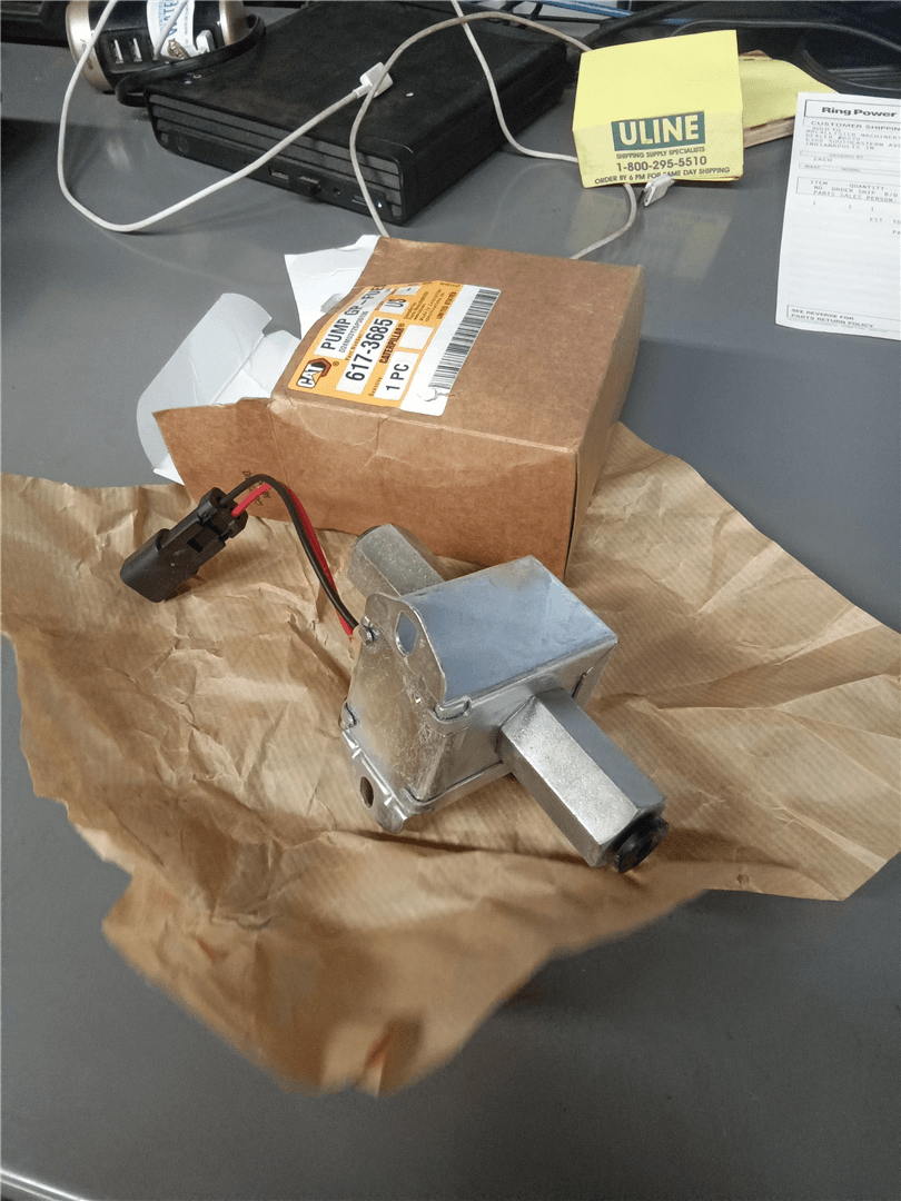NEW FUEL PUMP GP image 1