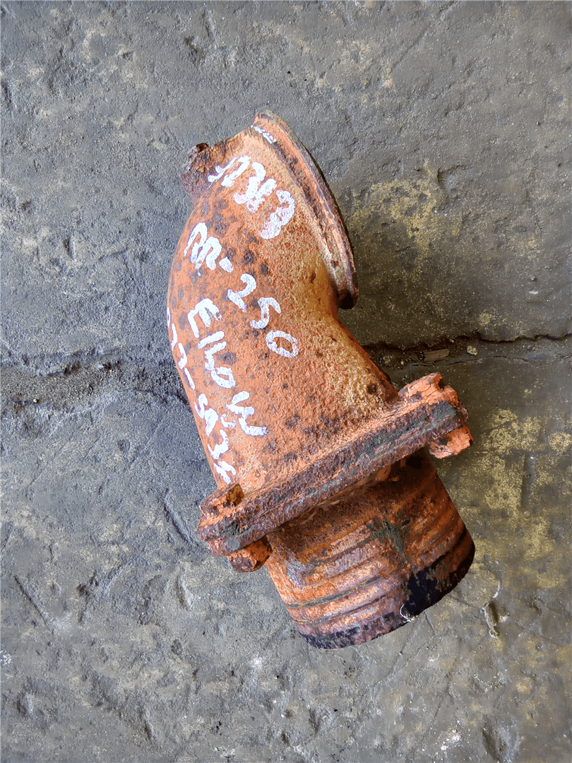 USED ELBOW image 1