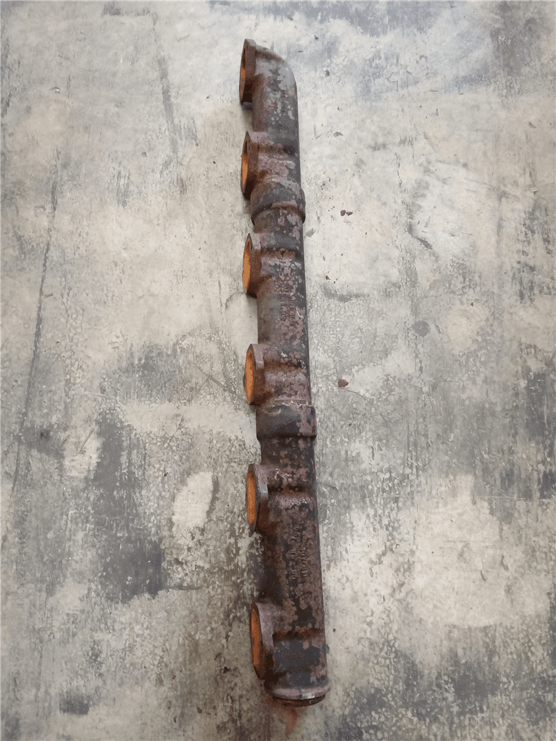 USED EXHAUST MANIF image 1