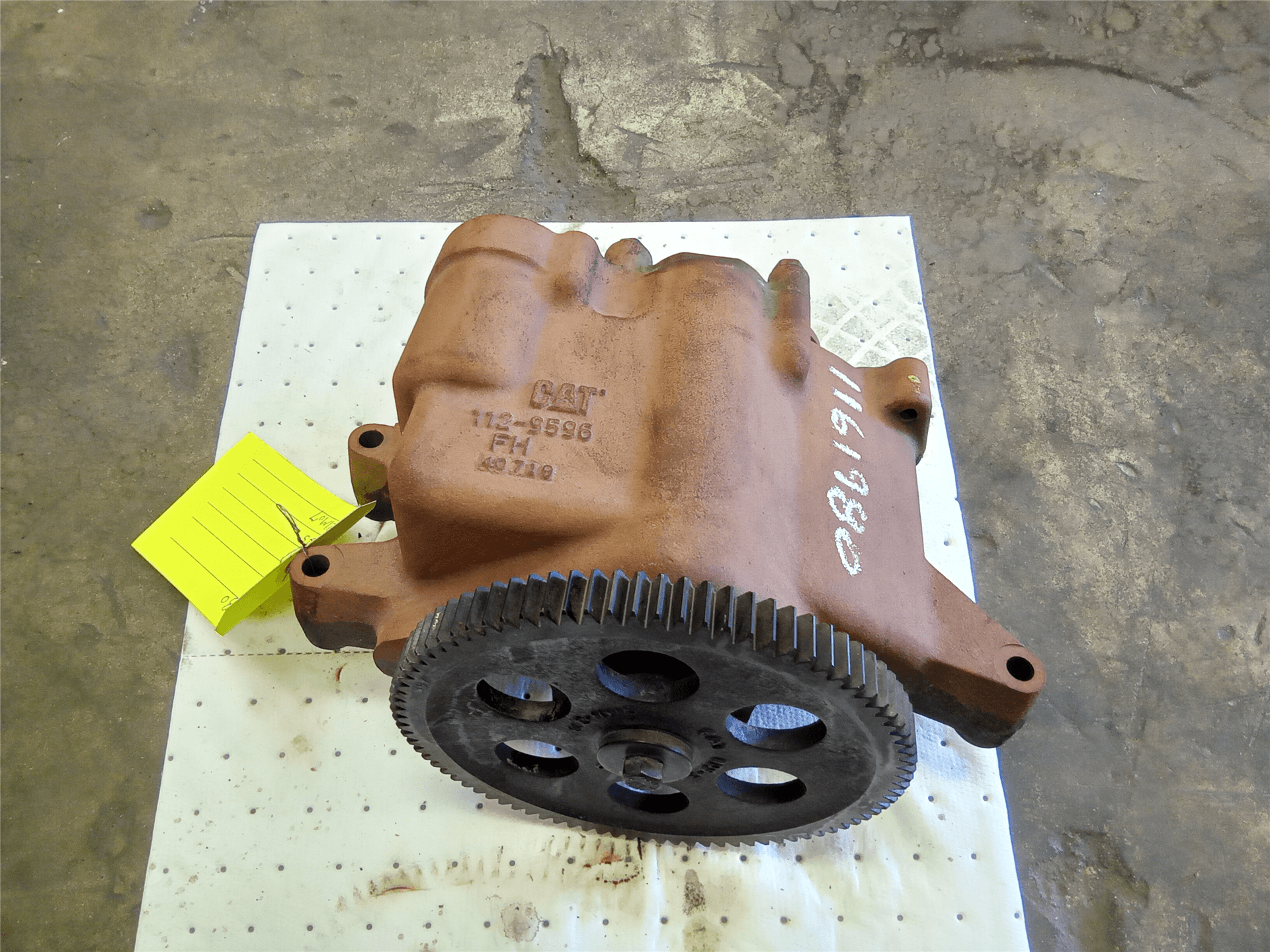 USED OIL PUMP image 1