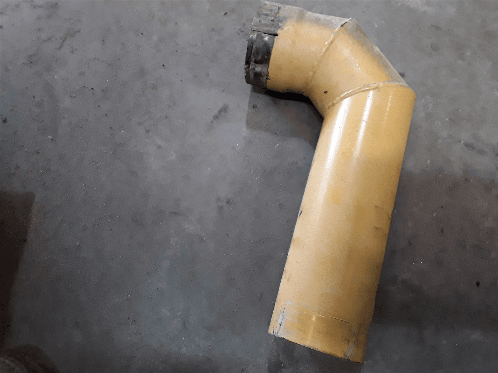 USED ELBOW image 1