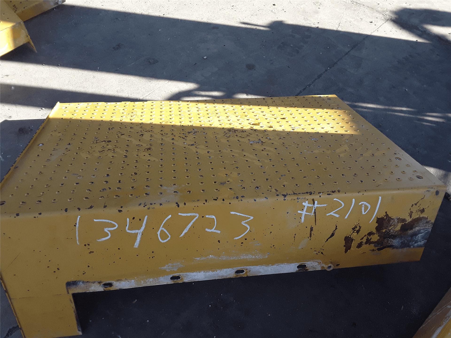 USED PLATFORM image 1