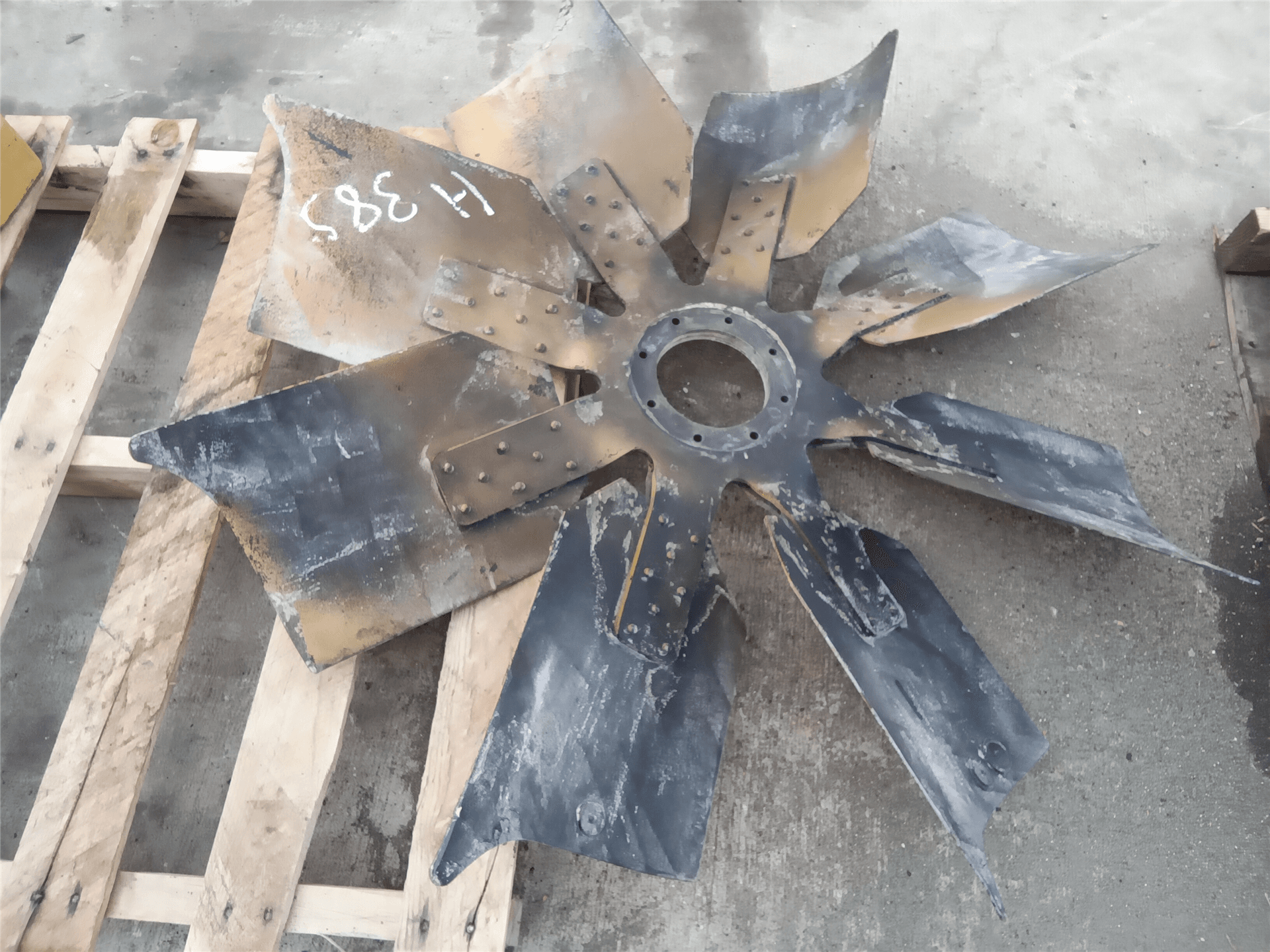 USED HYDRAULIC FAN image 1
