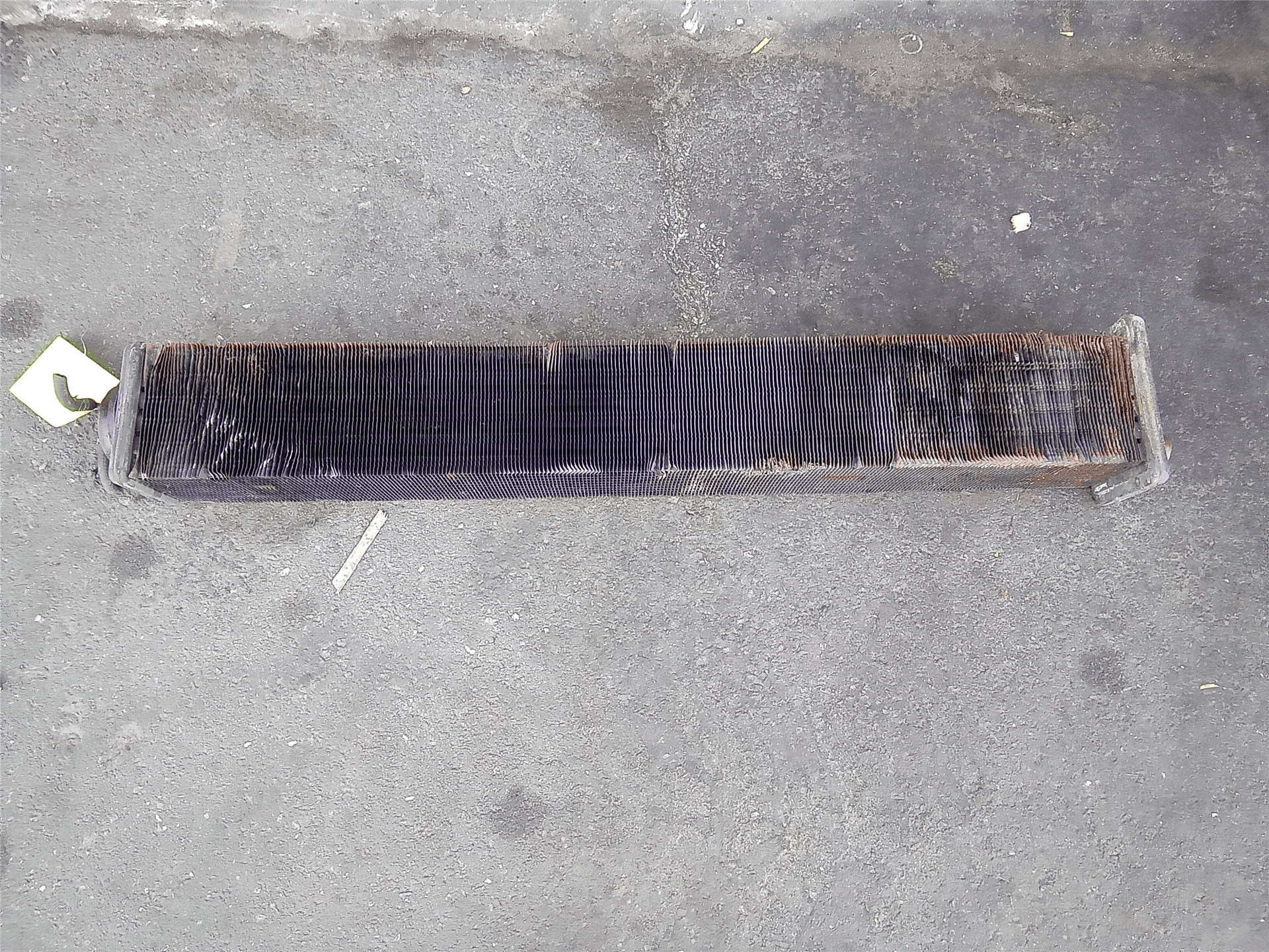 USED RADIATOR CORE image 1