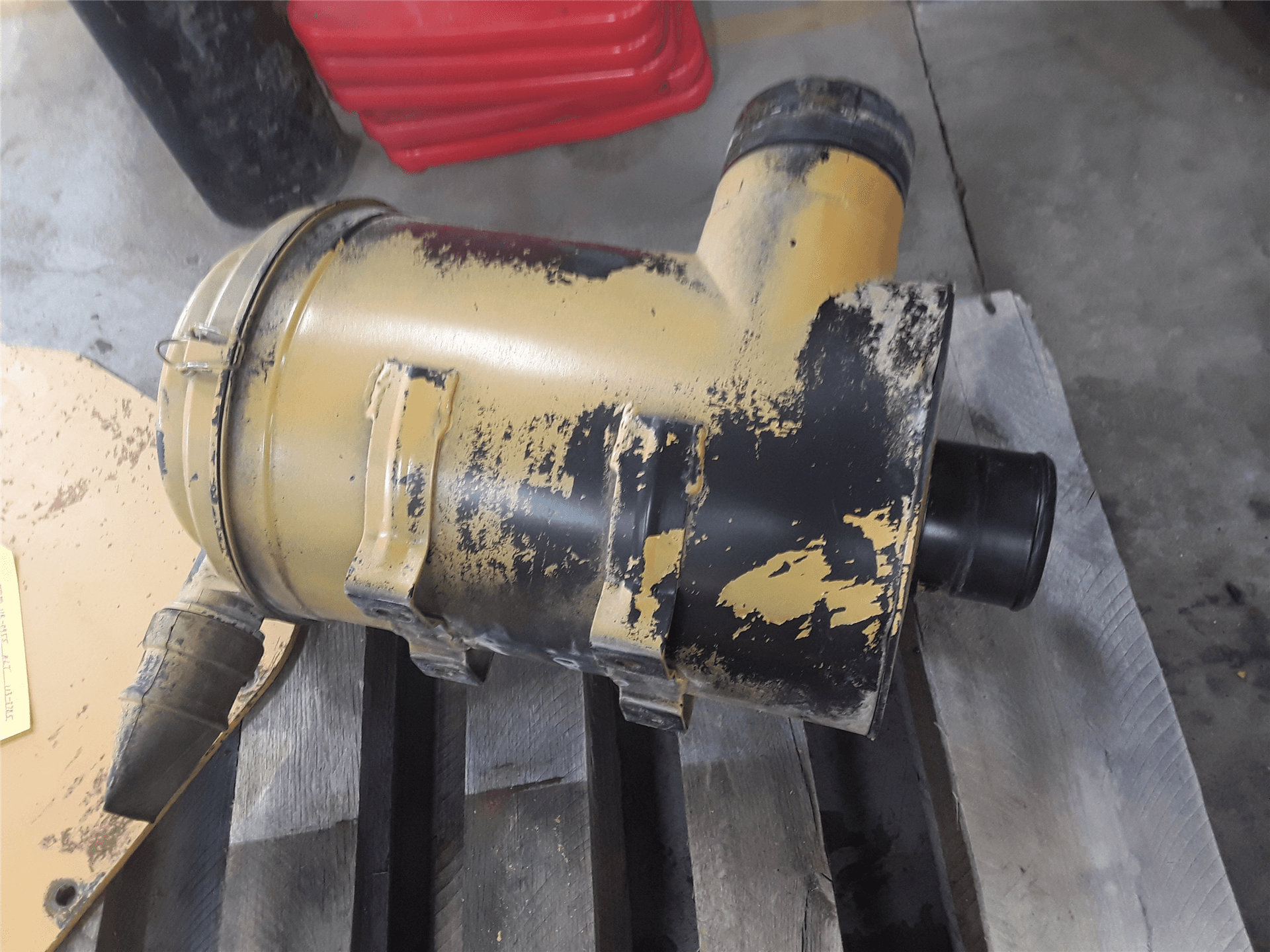 USED AIR CLEANER image 1