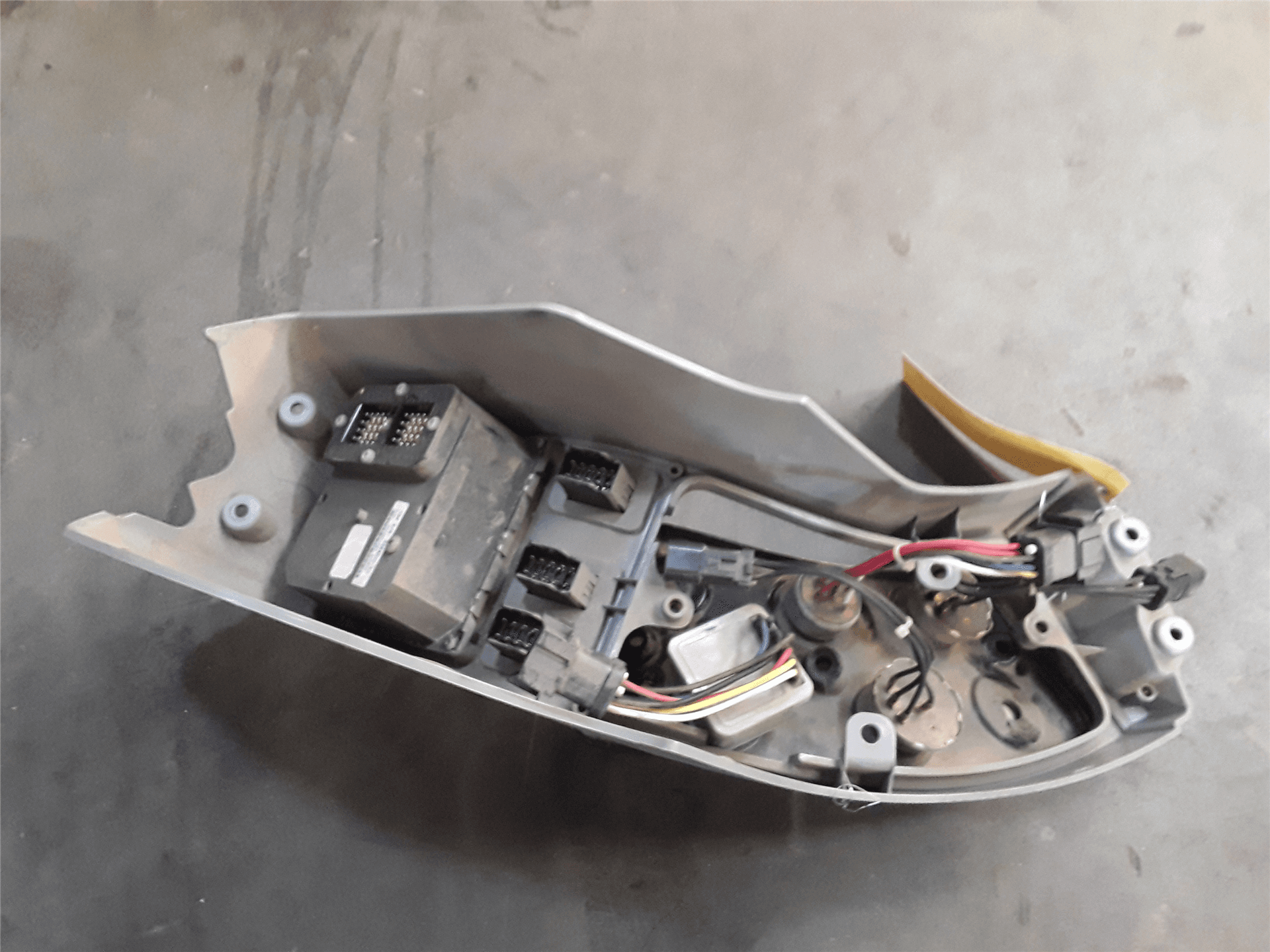 USED UPPER PANEL C image 1