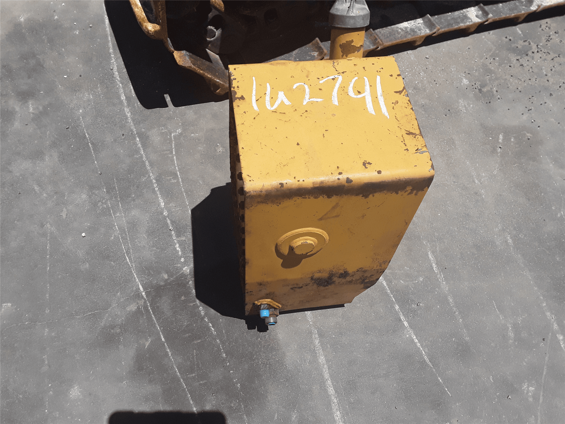 USED TANK\FILTER image 1